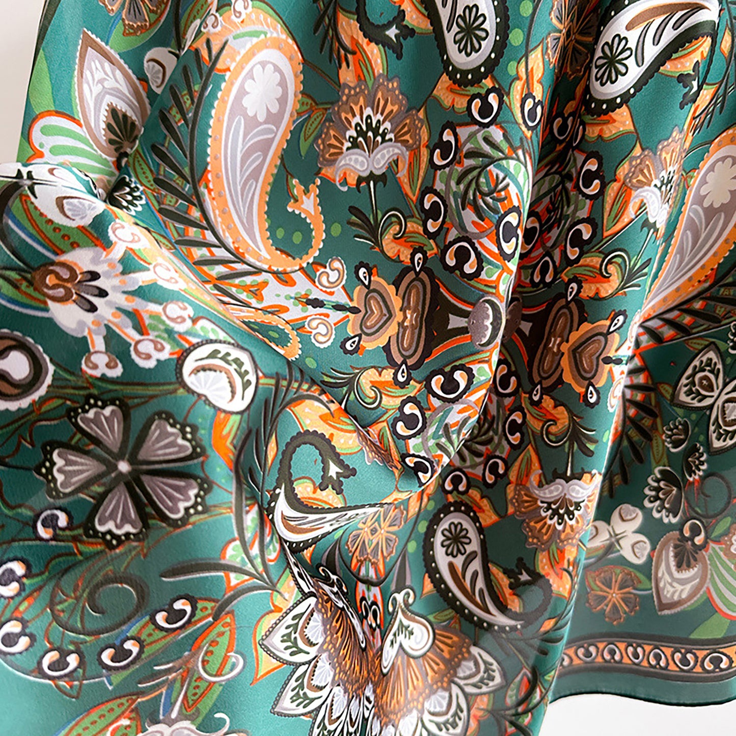 Satin Square Scarf with Vintage Paisley Floral Print 27.5¡Á27.5inches