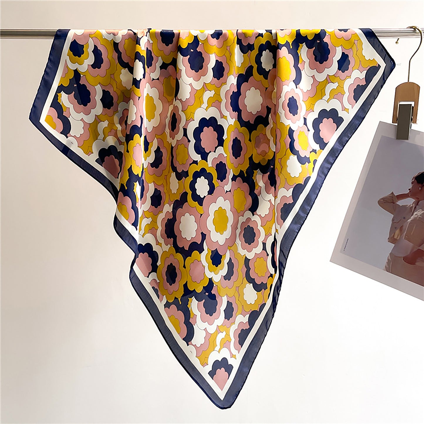 Womens Satin Square Scarf Floral Pattern Neck Bag Accessory 27.5¡Á27.5inches