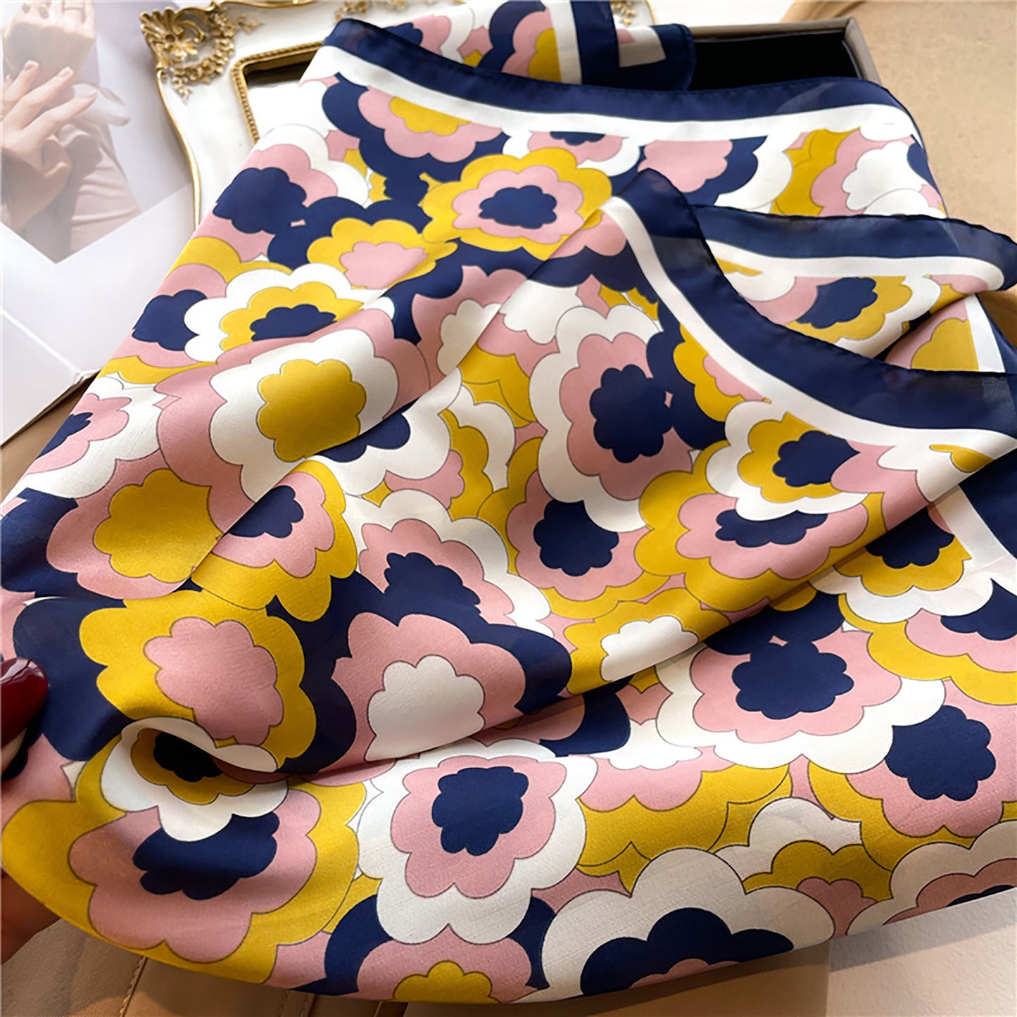 Womens Satin Square Scarf Floral Pattern Neck Bag Accessory 27.5¡Á27.5inches