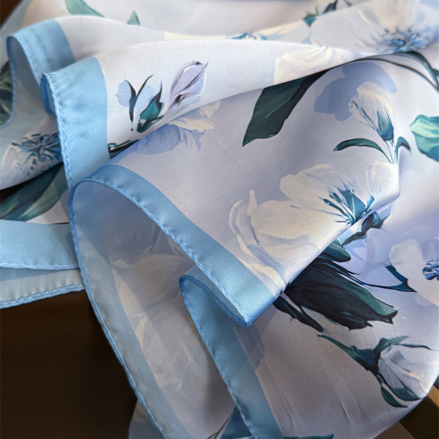 Satin Floral Print Square Scarf Soft Lightweight Fashion Accessory 27.5¡Á27.5inches