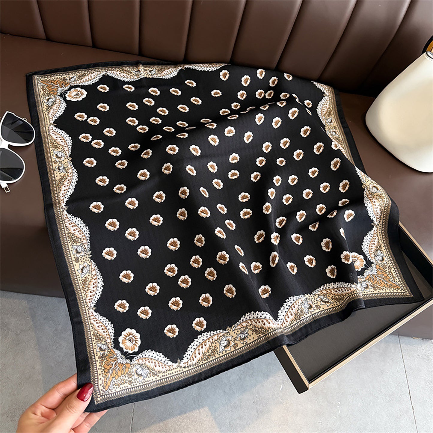 Women Square Scarf with Floral Border Soft Lightweight Fashion Accessory 27.5¡Á27.5inches