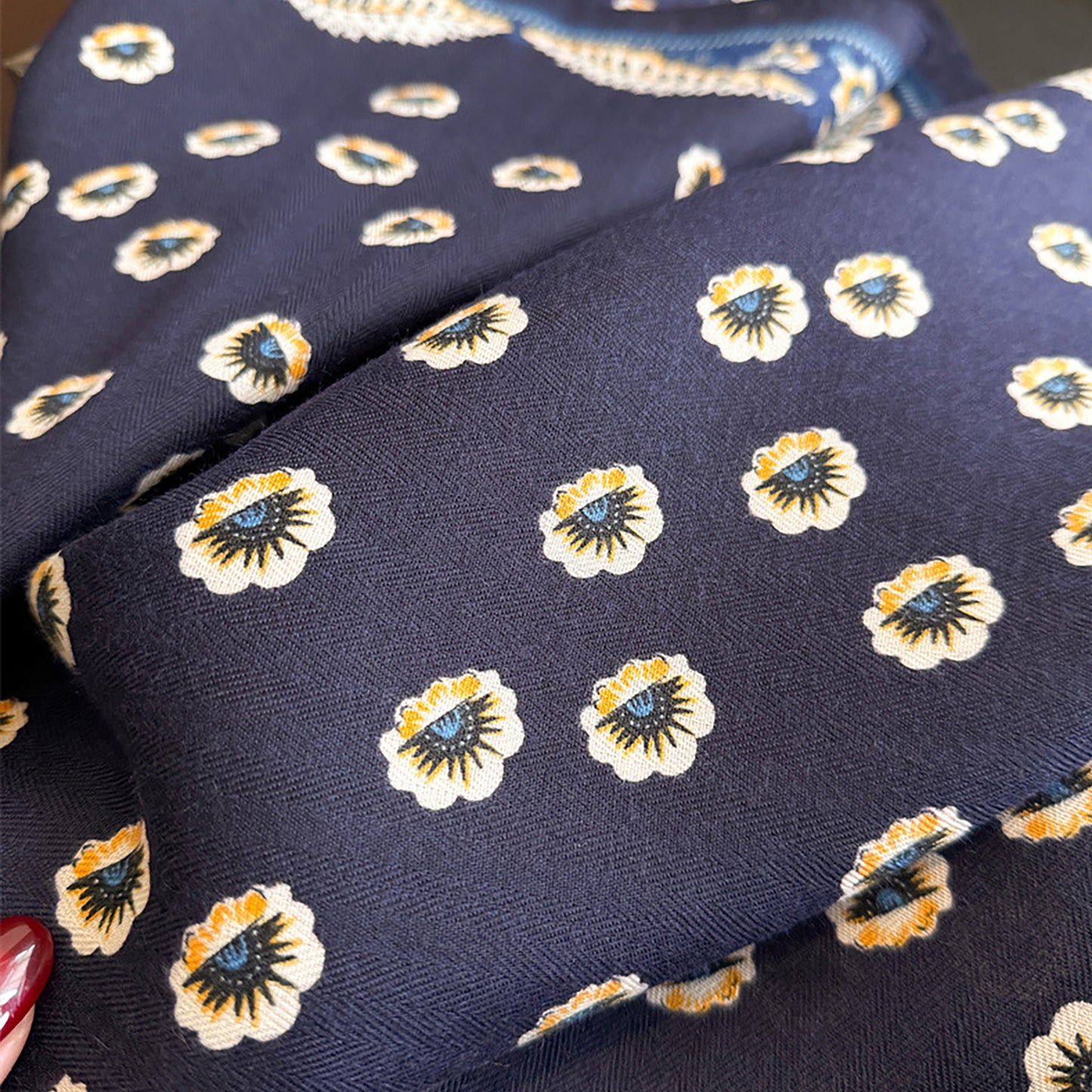 Women Square Scarf with Floral Border Soft Lightweight Fashion Accessory 27.5¡Á27.5inches