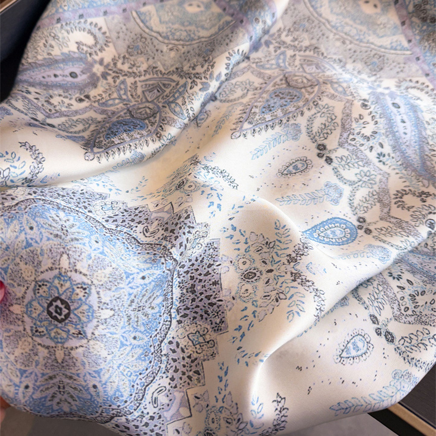 Vintage Paisley Print Square Scarf Elegant Soft Fashion Neck Head Wrap