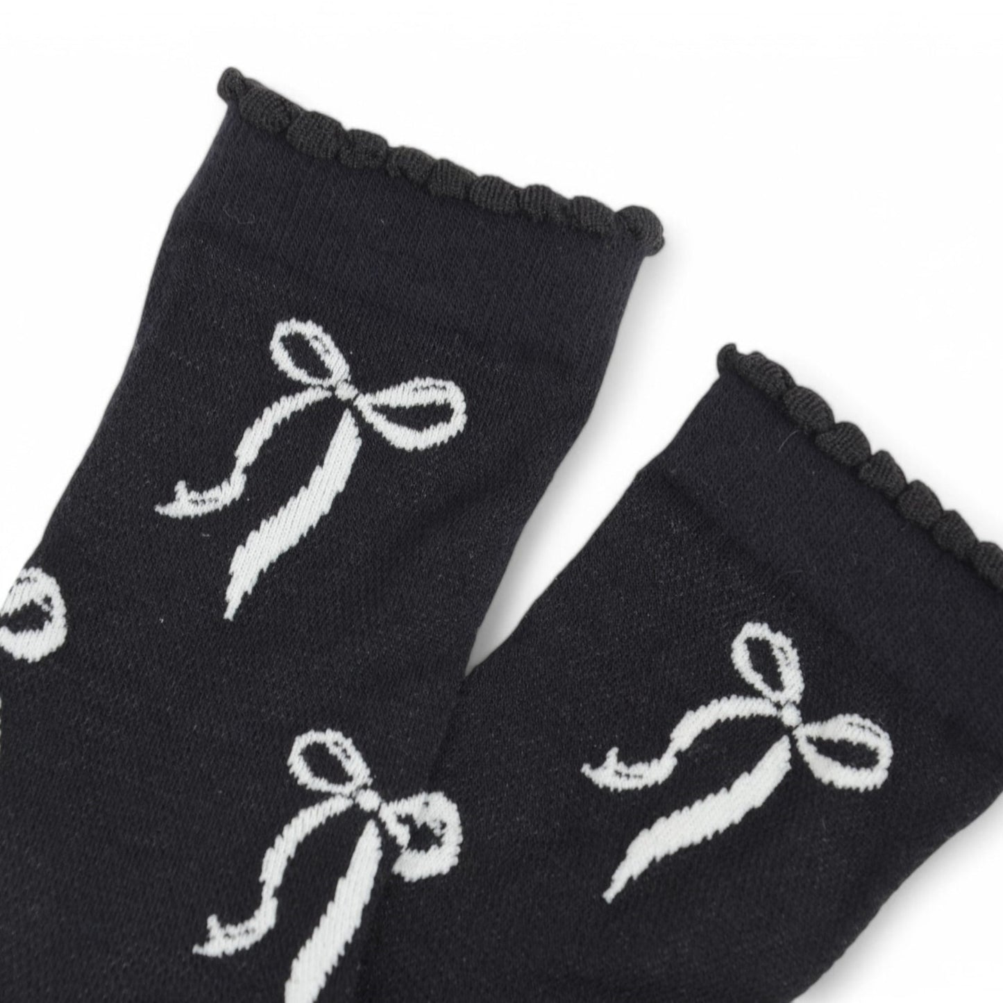 2-Pack Bow Pattern Crew Socks with Scalloped Trim and Contrast Details