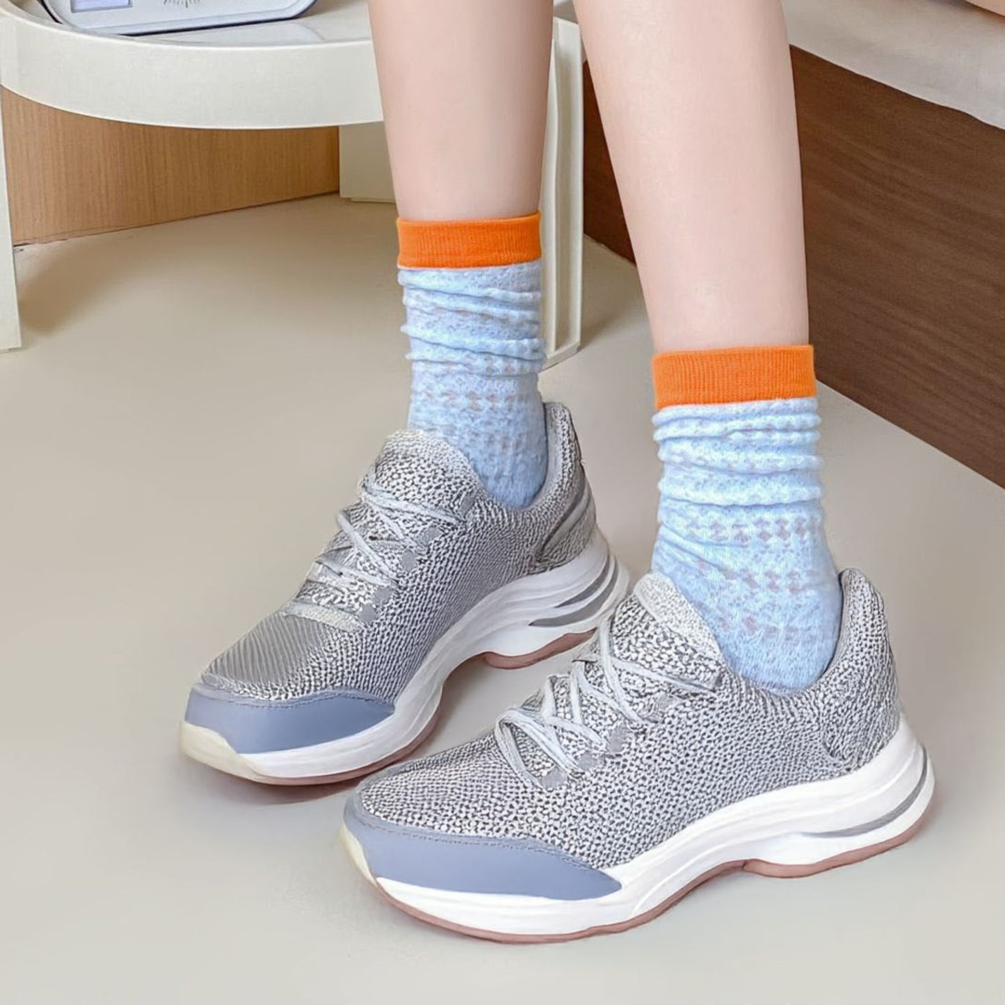 Women's Textured Knit Crew Socks with Color Block Cuffs and Toe Accents
