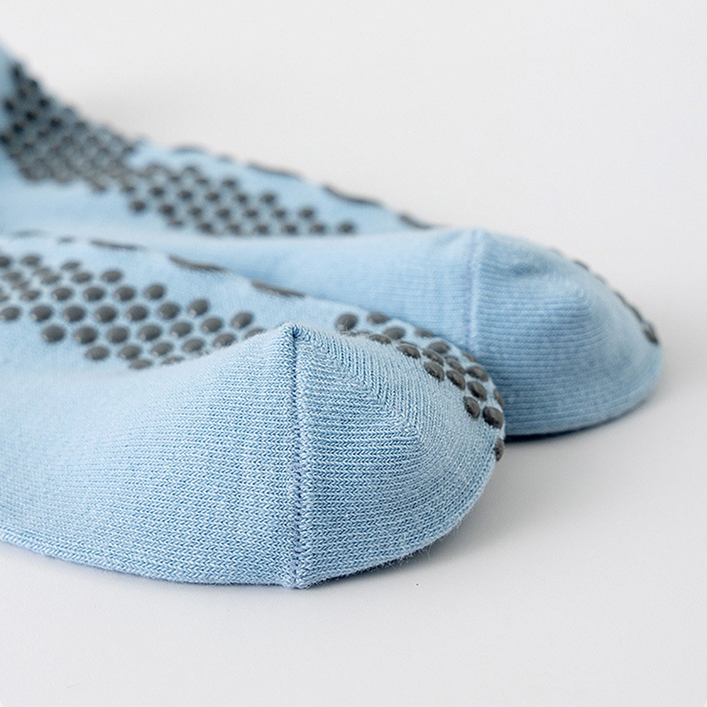 Women's Gradient Ribbed Crew Socks with Non-Slip Grip Bottom for Indoor or Studio Use