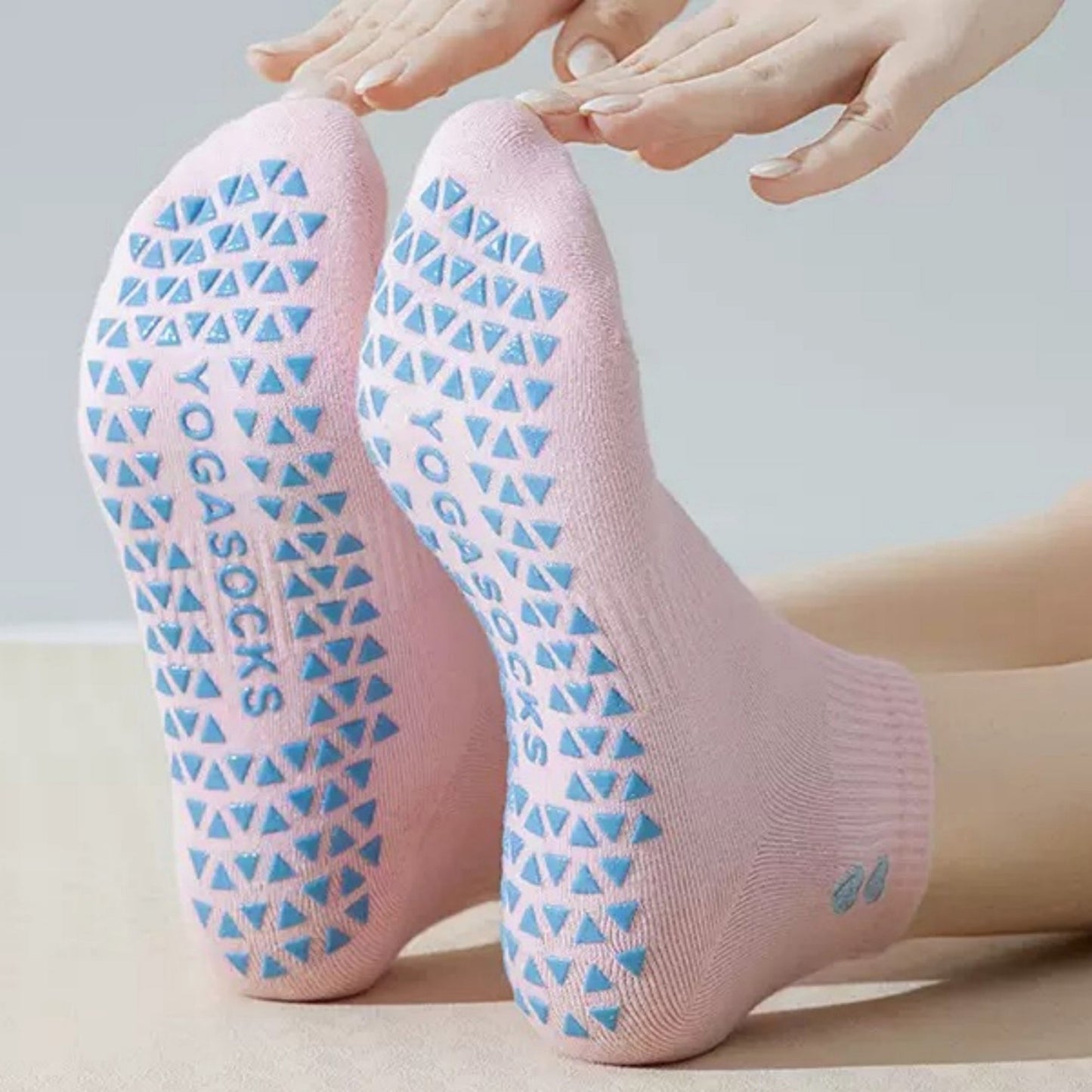 Grip Ankle Socks 3-Pack with Heart Embroidery and Anti-Slip Soles for Yoga and Indoor Use