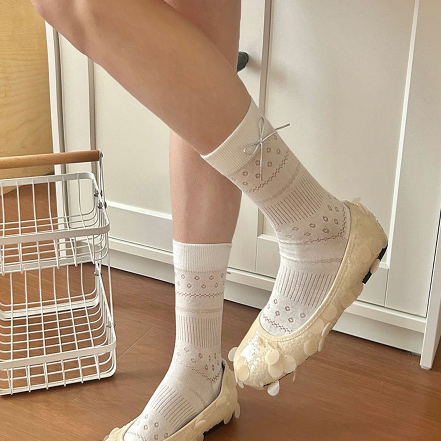 Women's Velvet Ankle Socks with Rhinestone Bow Accent and Soft Plush Texture for Elegant Everyday Wear