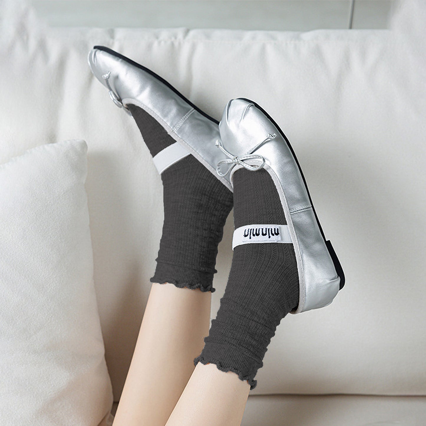 Sheer Ruffle-Trimmed Ankle Socks 6pk