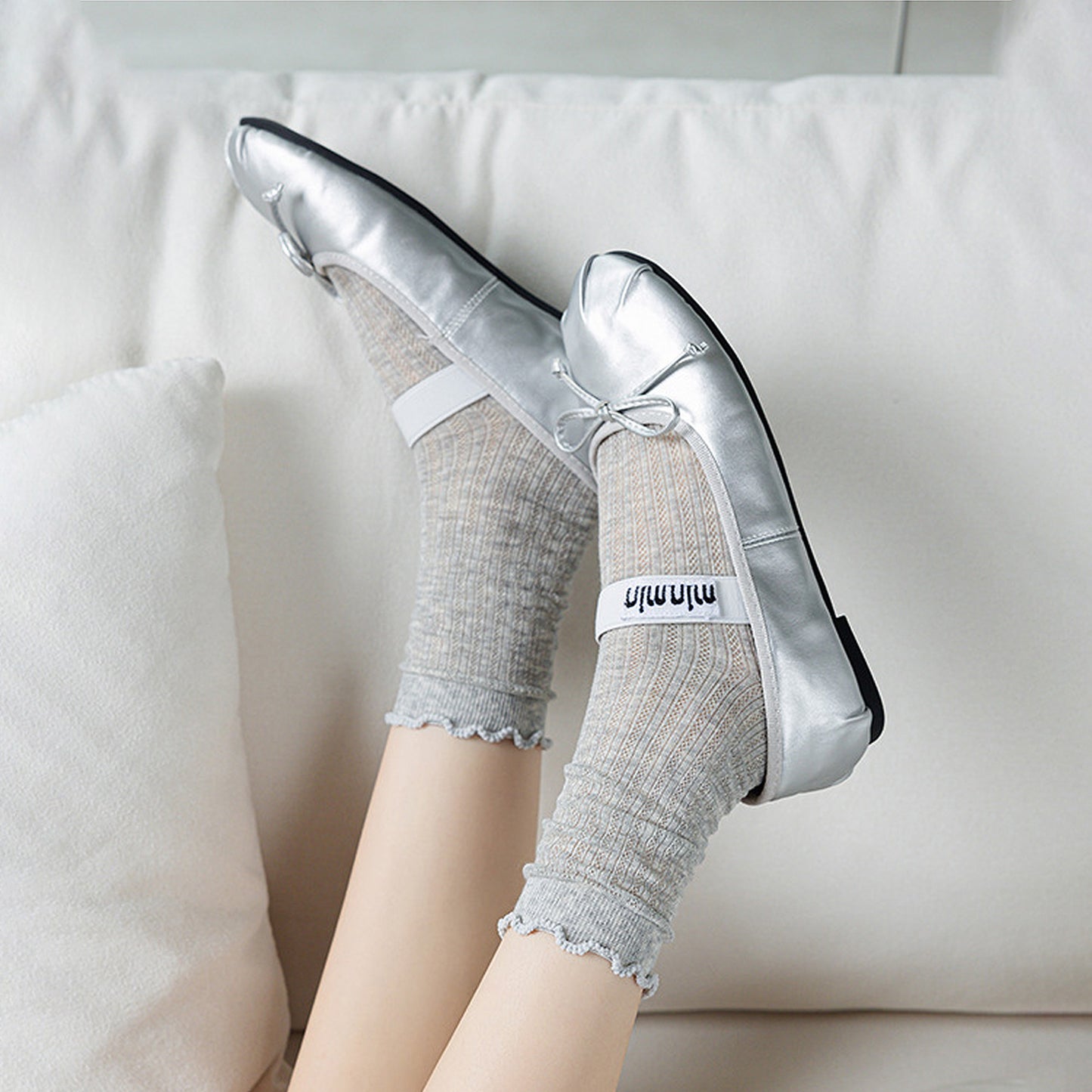 Sheer Ruffle-Trimmed Ankle Socks 6pk