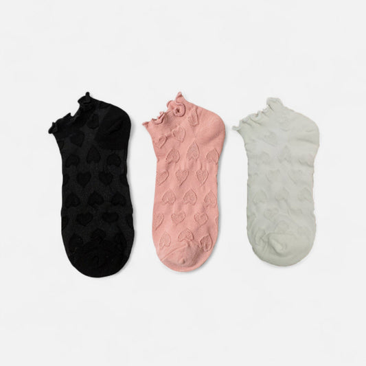 3-Pack Heart Knit Ankle Socks with Ruffle Trim and Soft Stretchy Fabric