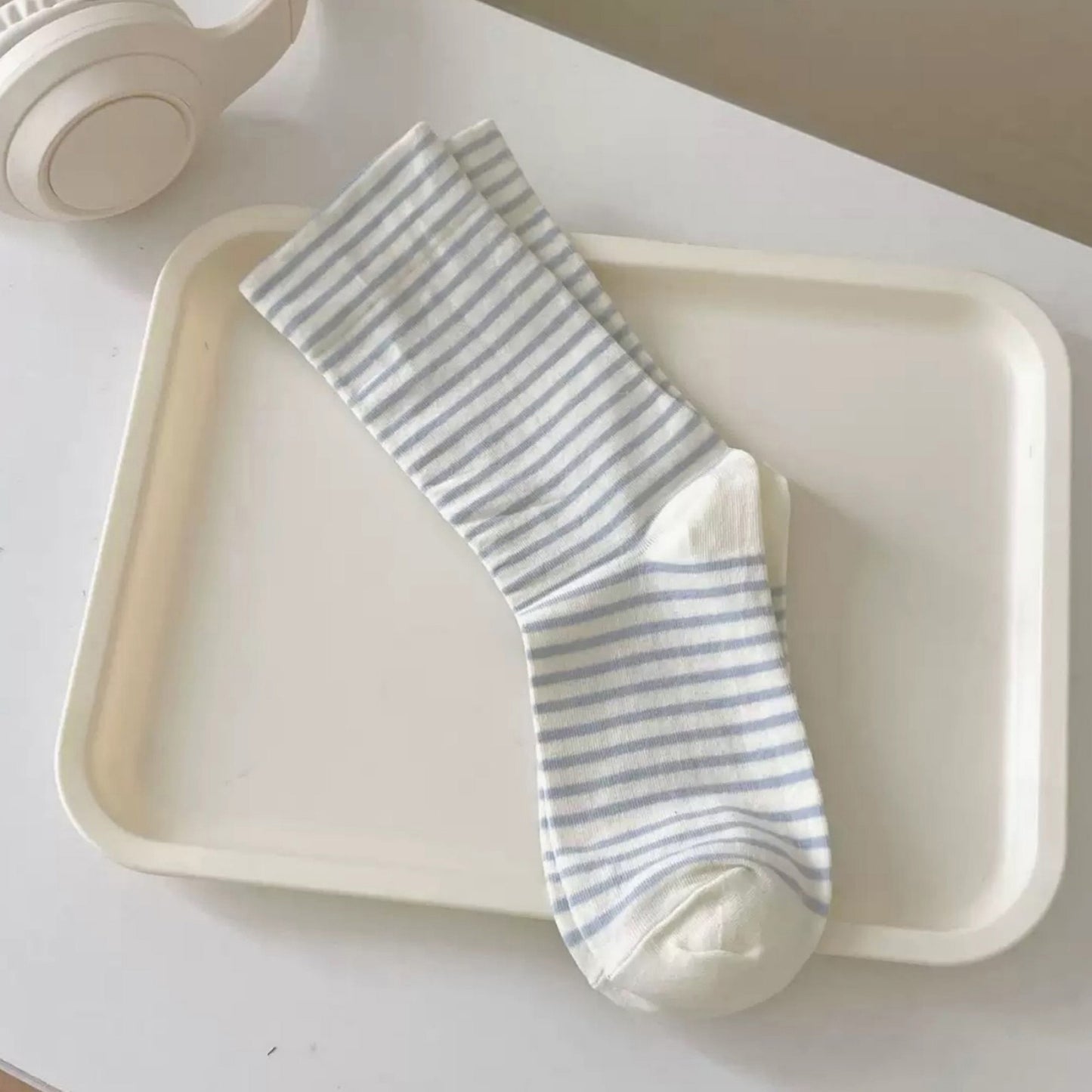 3-Pair Striped Crew Socks Set Lightweight Knit with Soft Stretch and Modern Minimalist Style