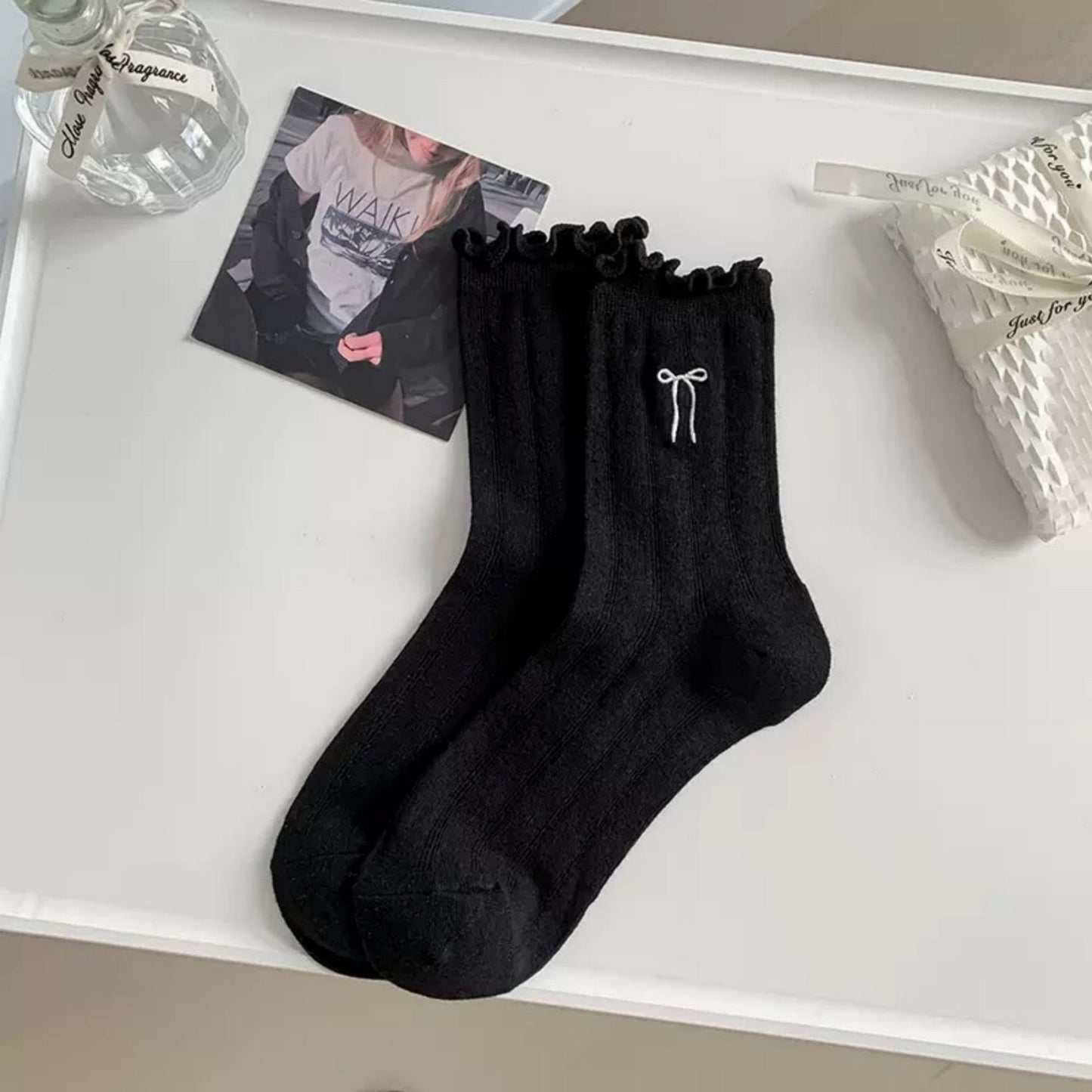 6-Pack Ruffle Trim Crew Socks with Ribbed Texture and Delicate Bow Accent