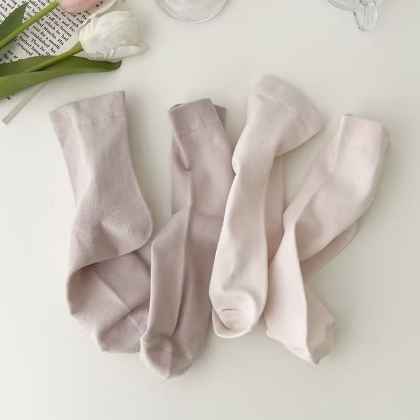 Minimalist Solid Pink Crew Socks 3-Pack Soft Cotton Blend Comfort Fit Seamless Toe Design
