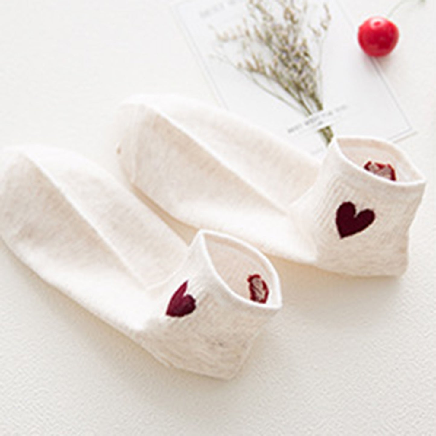5-Pair Ankle Socks with Ribbed Cuff and Embroidered Heart Accent for Everyday Comfort and Style