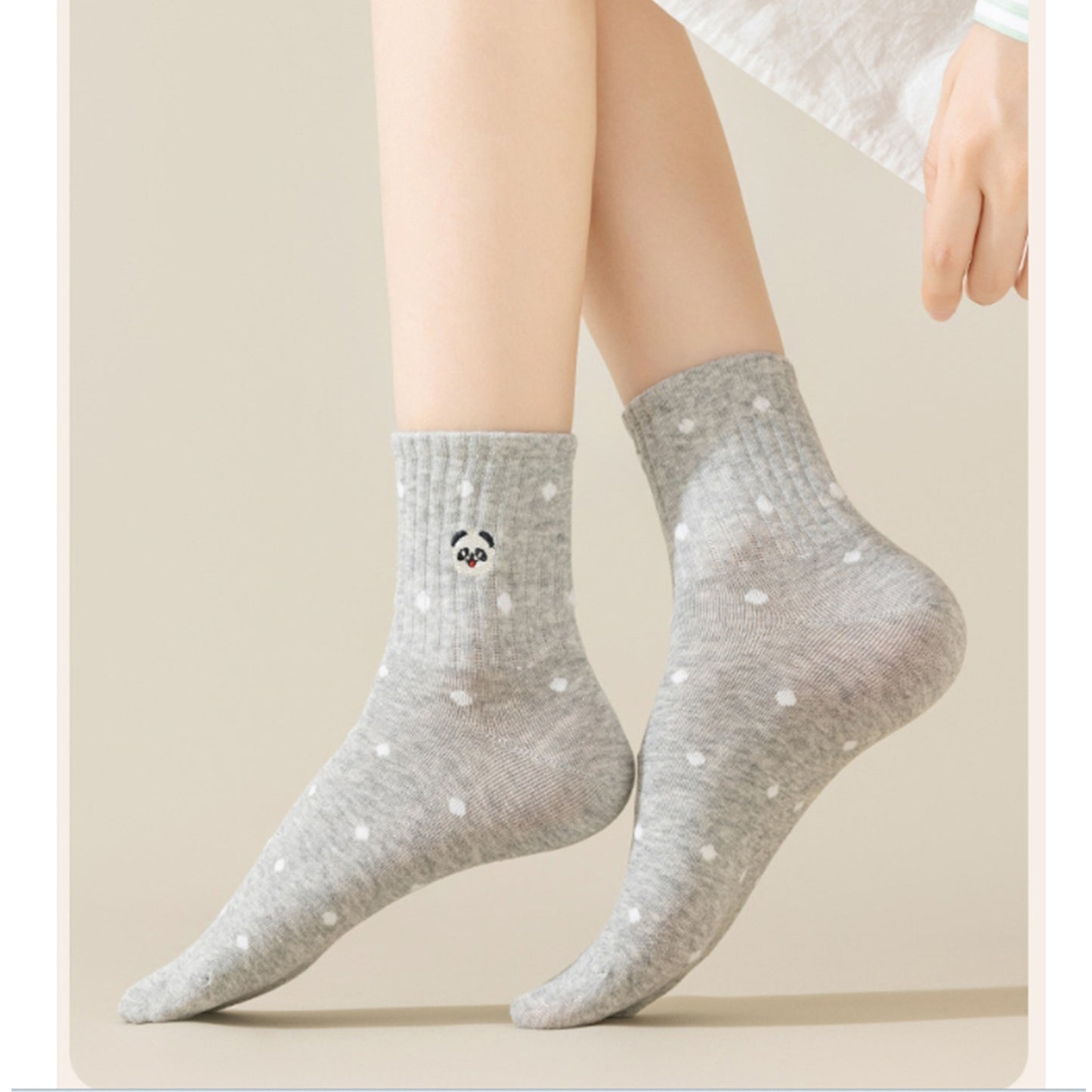 3 Pairs Women's Crew Socks with Polka Dot Pattern and Panda Embroidery