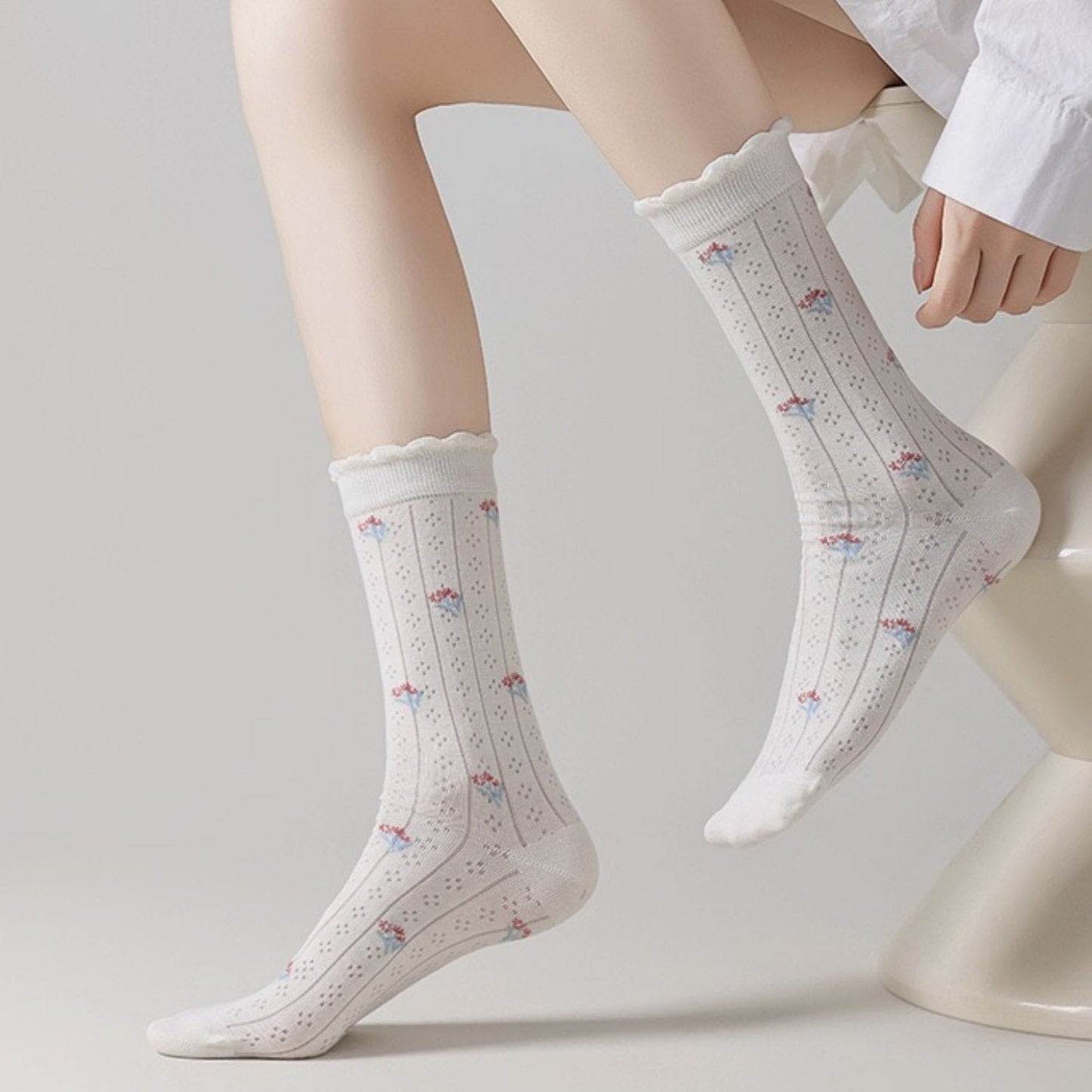 3 Pair Pack Quarter Socks with Knit Patterns Lace Trim and Bow Detail