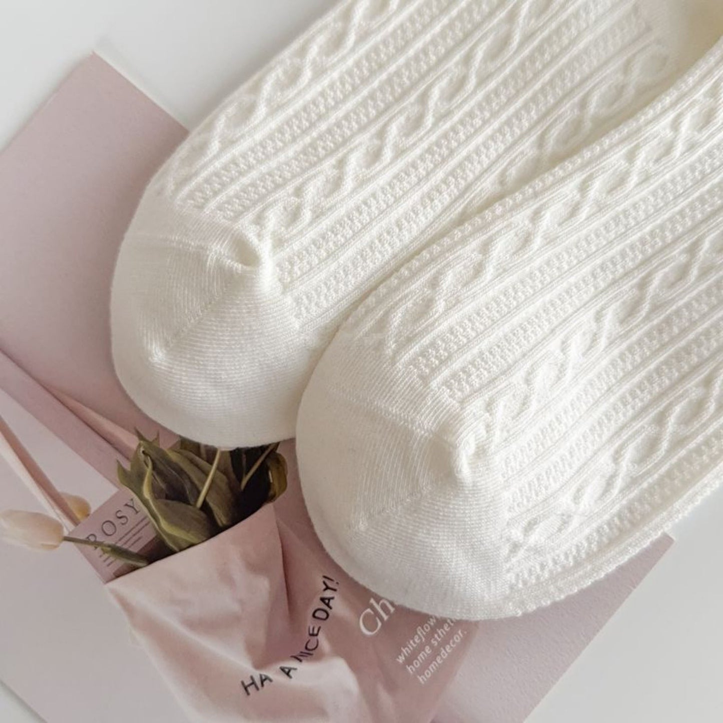 3 Pairs Quarter Socks Heart Accent Knit Stretchy Comfortable Fit Everyday Casual Wear