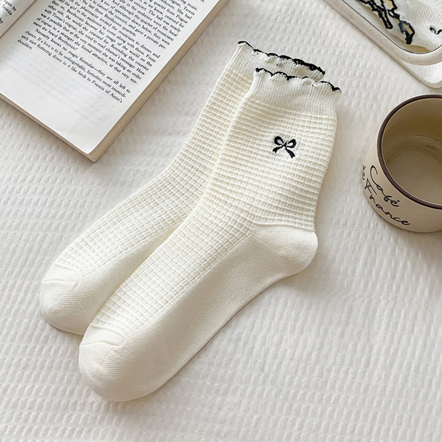 3 Pairs Knit Socks with Waffle Texture Bow Embroidery Ruffled Edge Ribbed Cuffs