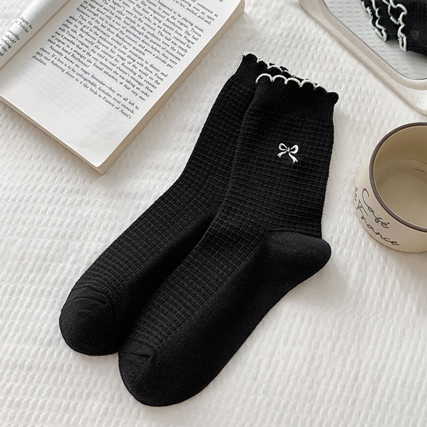3 Pairs Knit Socks with Waffle Texture Bow Embroidery Ruffled Edge Ribbed Cuffs