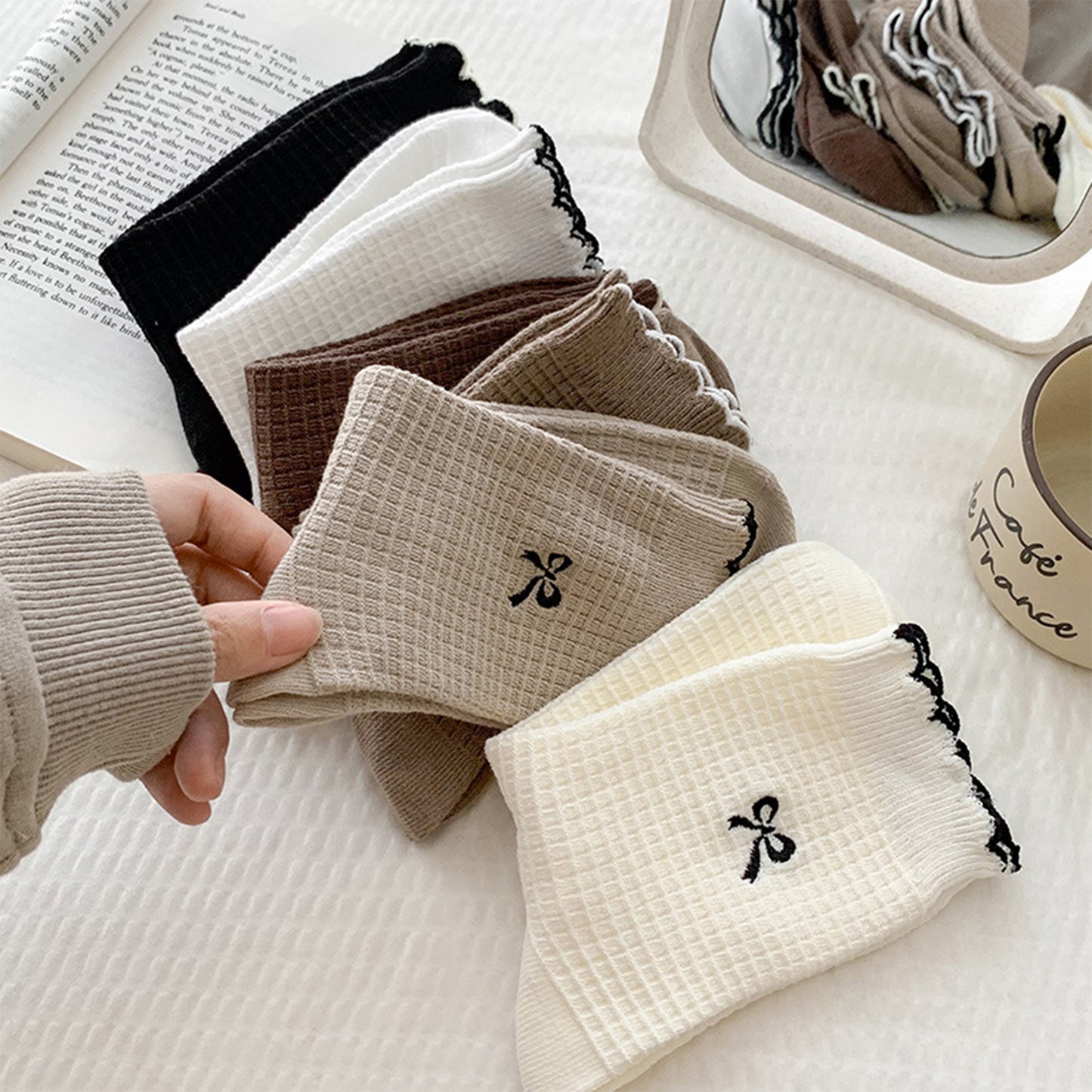 3 Pairs Knit Socks with Waffle Texture Bow Embroidery Ruffled Edge Ribbed Cuffs