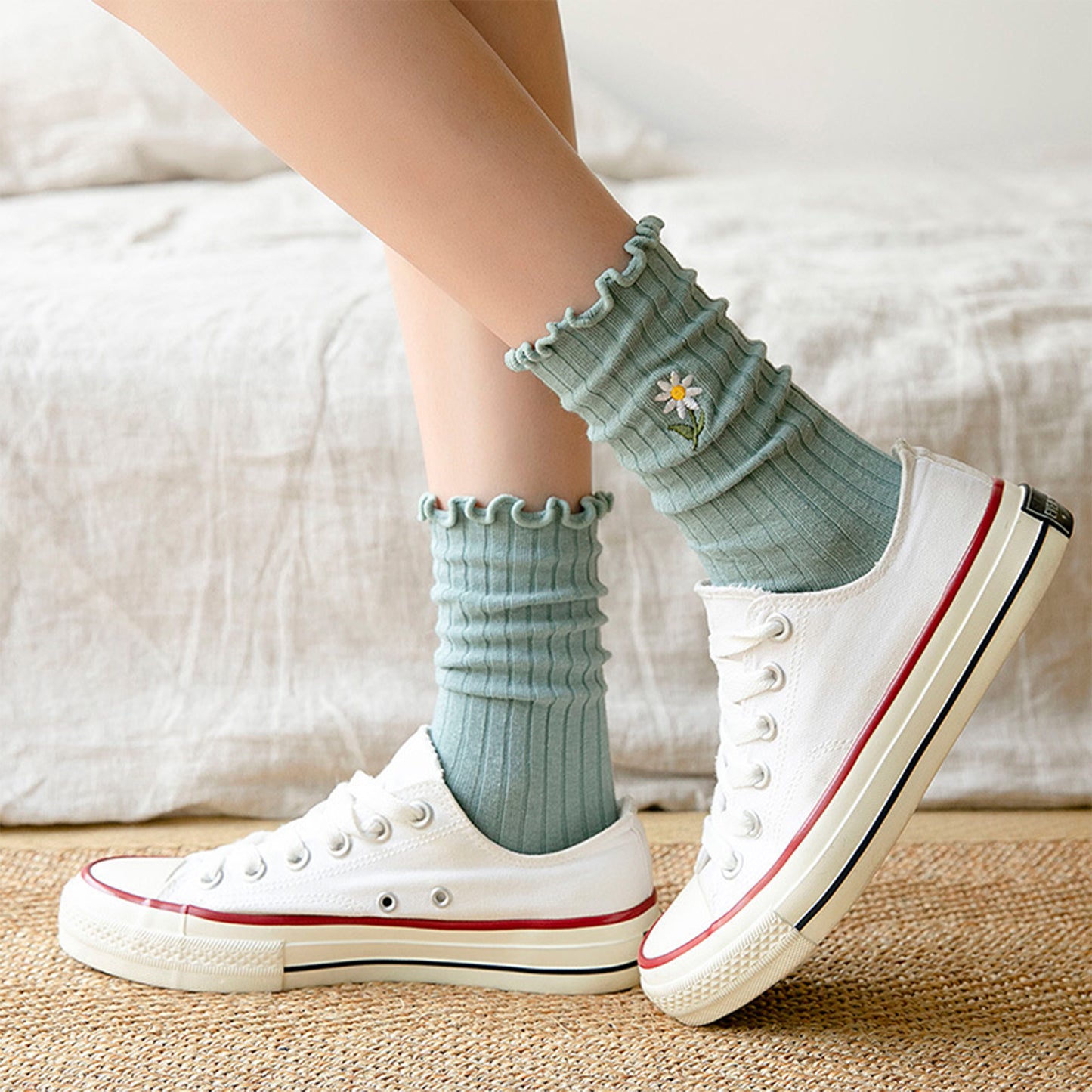 4 Pairs Ribbed Knit Socks with Daisy Embroidery Lettuce Edge Cuffs Soft Stretch Fabric
