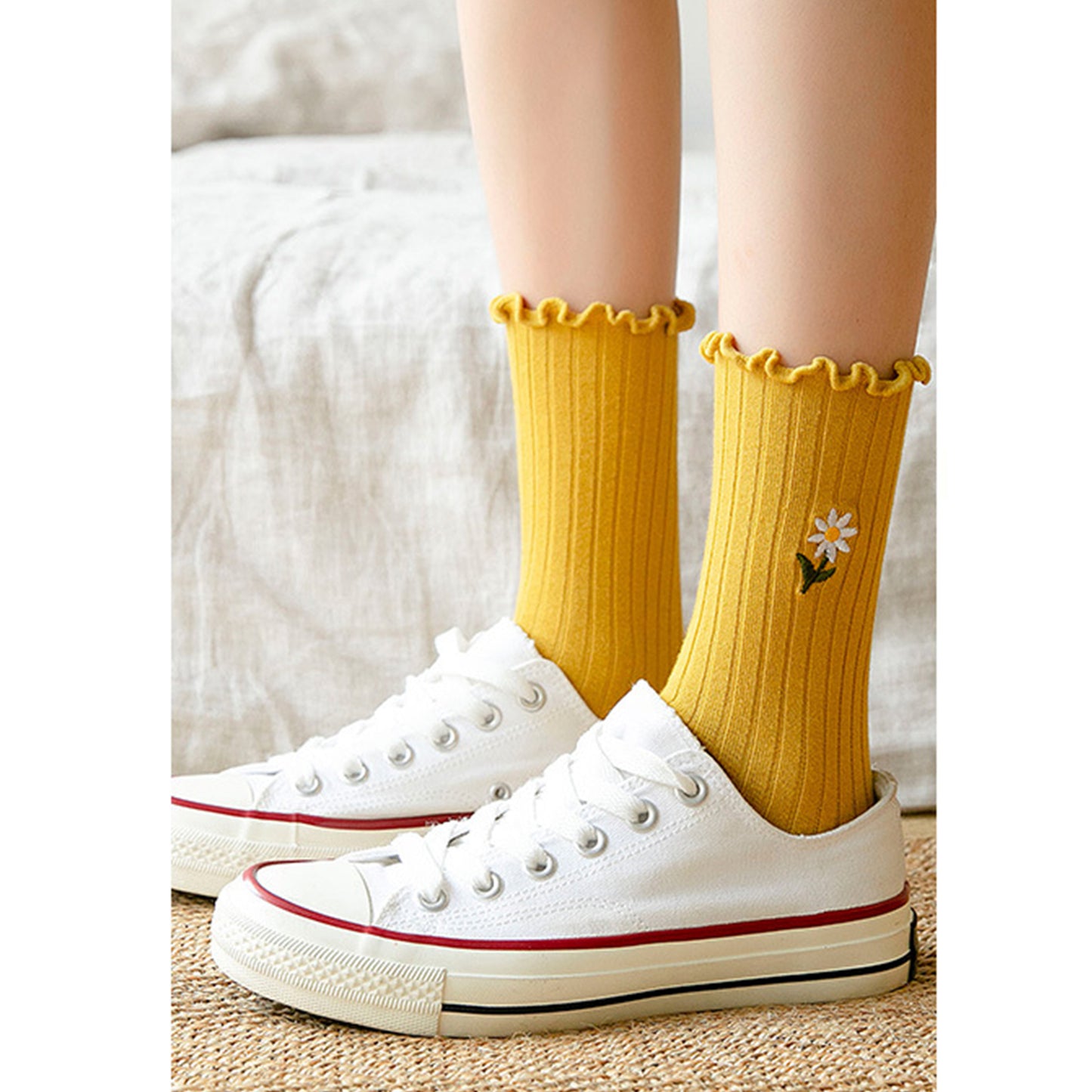 4 Pairs Ribbed Knit Socks with Daisy Embroidery Lettuce Edge Cuffs Soft Stretch Fabric