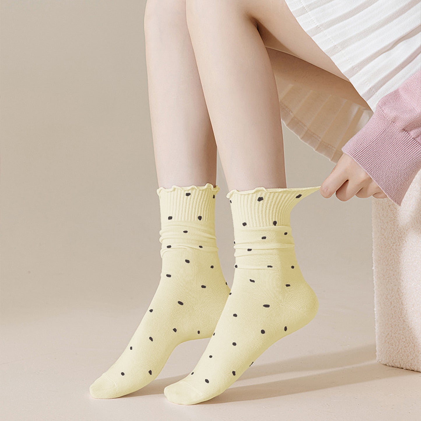 6pk Women's Polka Dot Ankle Socks with Ruffled Cuffs