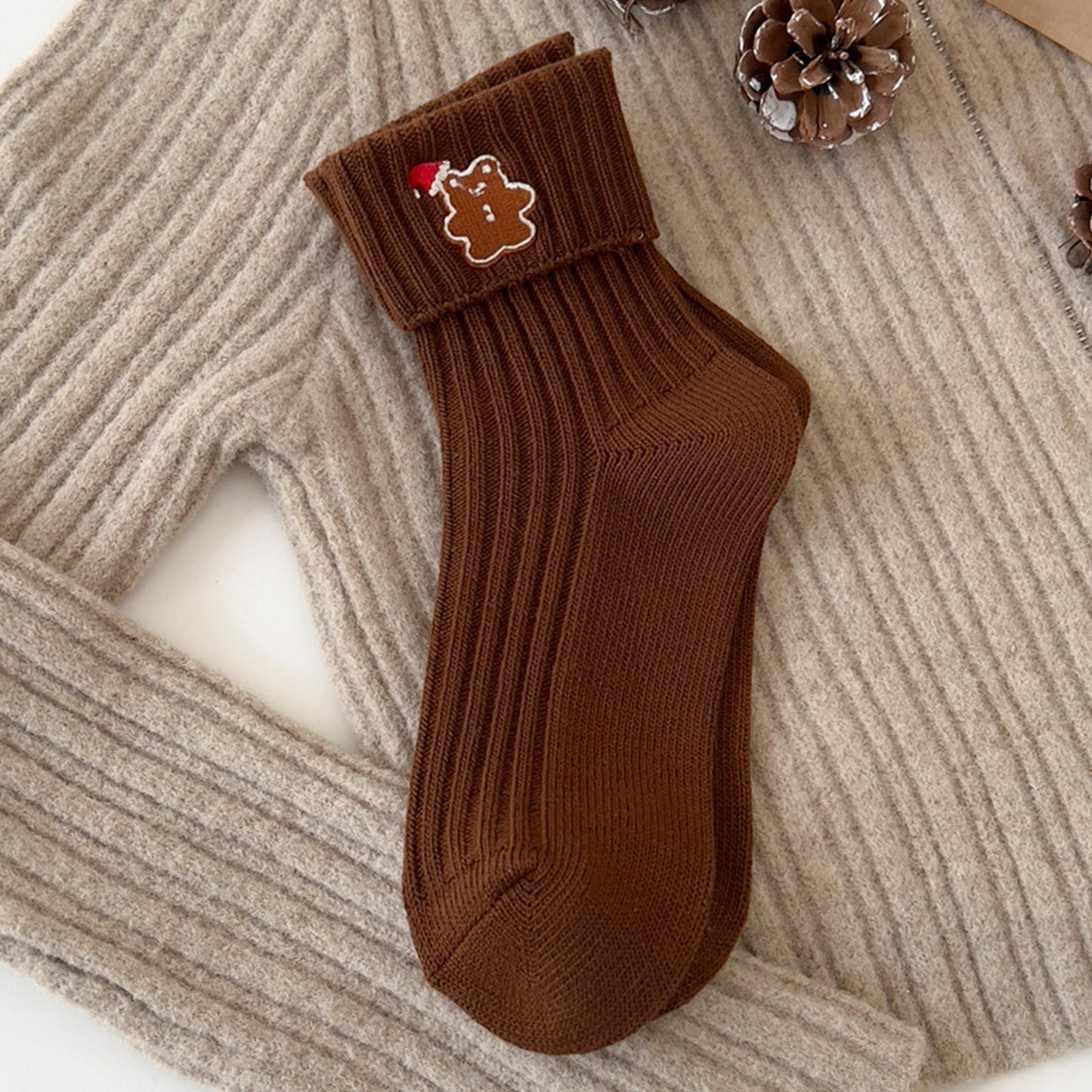 2-Pair Pack Fall Winter Warm Cotton Socks with Cute Christmas Embroidery