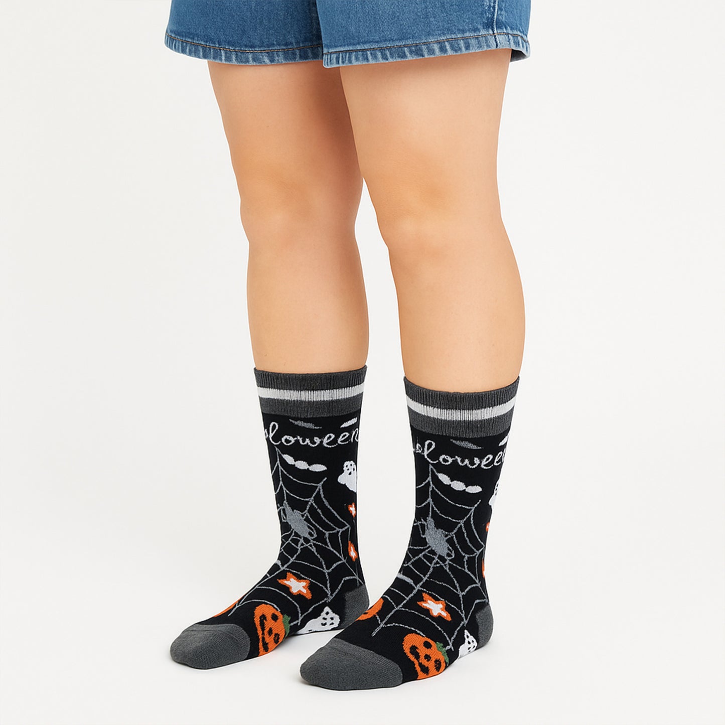 2 Pairs Women's Cotton Halloween Socks Fun Festive Holiday Patterns