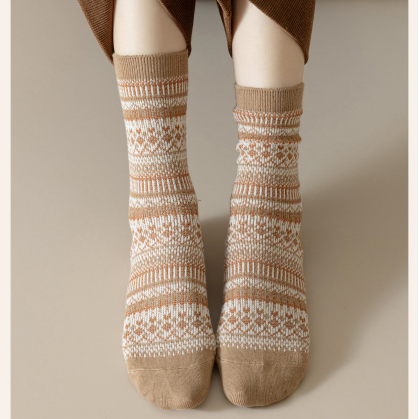 5-Pair Vintage Patterned Crew Socks Gift Set with Soft Knit Fabric US 5¨C9