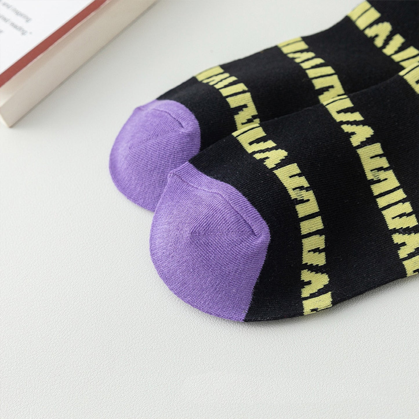 Trendy Cotton Socks 2-Pack Colorful Patterned Casual Design Breathable Soft