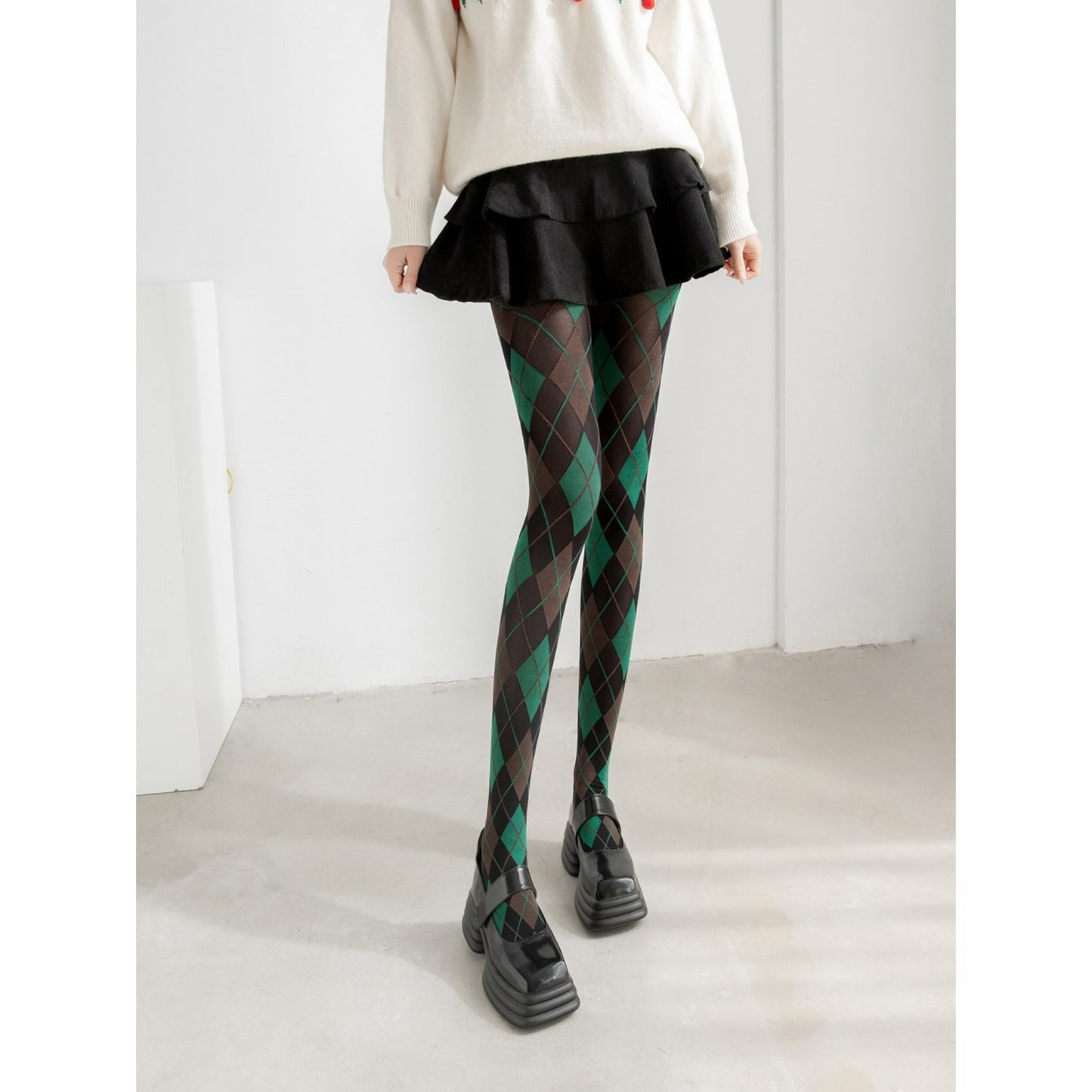 Classic Argyle Pattern Knit Tights with Stretch Fit