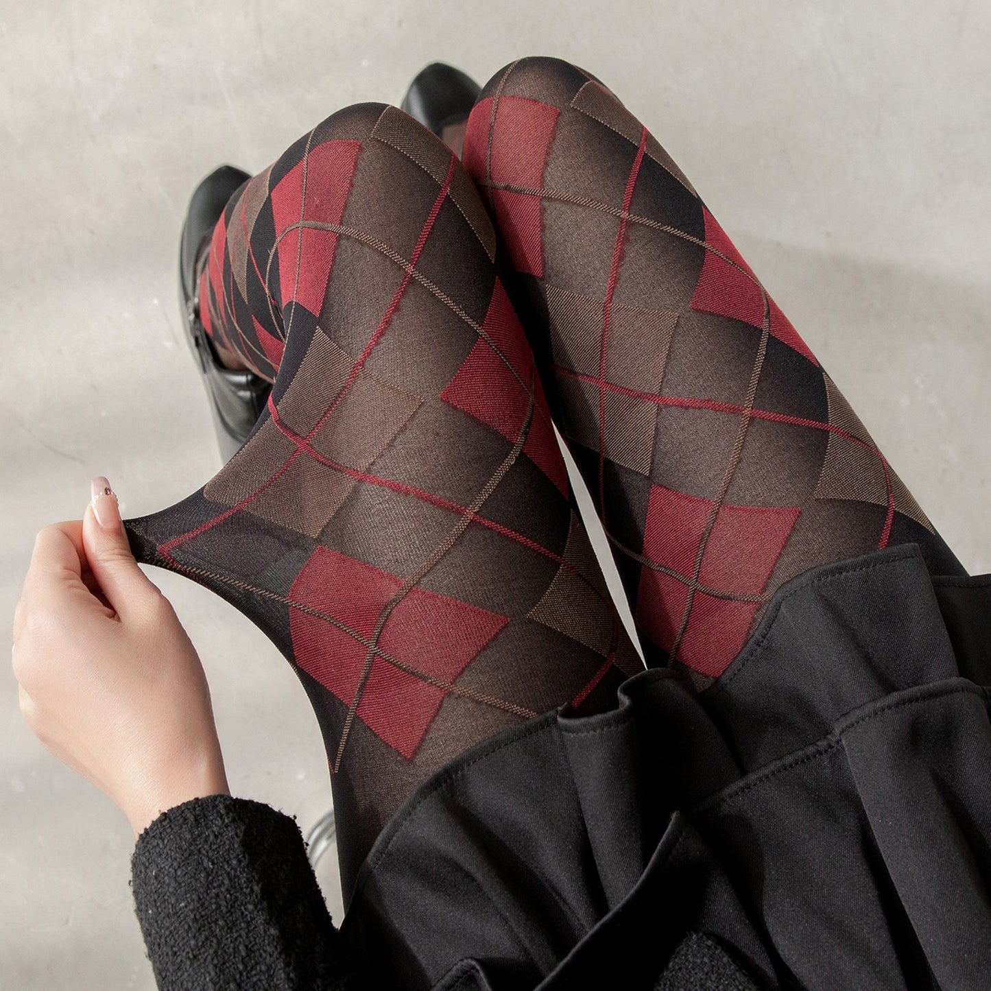 Classic Argyle Pattern Knit Tights with Stretch Fit