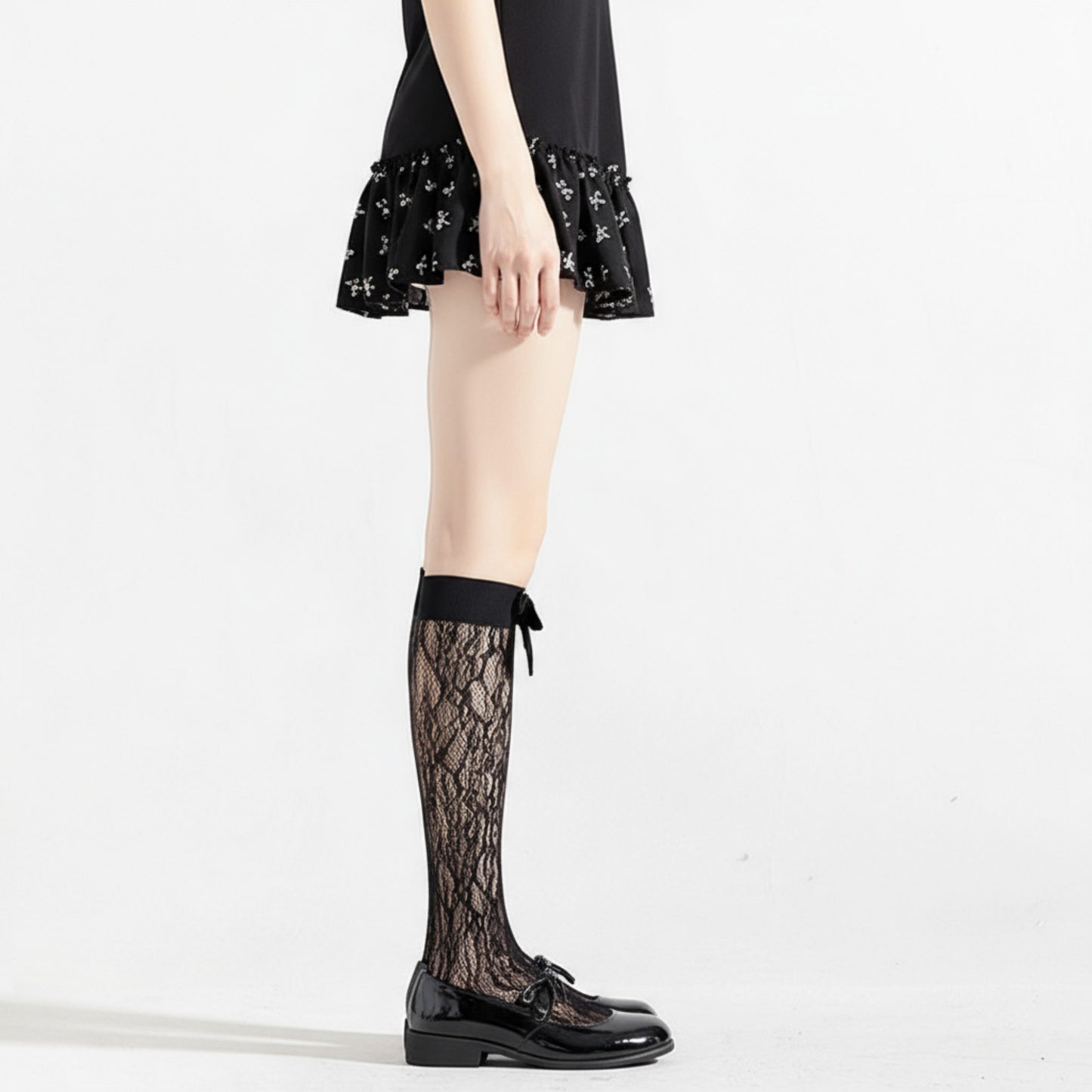 3-Piece Set Knee-High Lace Socks with Bow Accent Detail