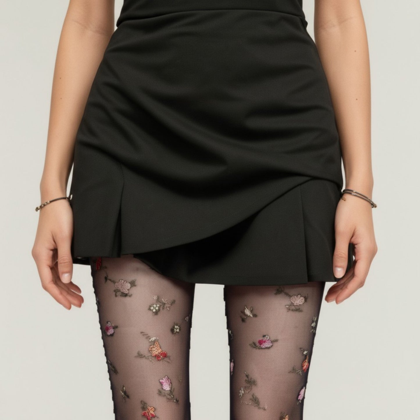 Sheer Floral Print Tights with Delicate Allover Pattern