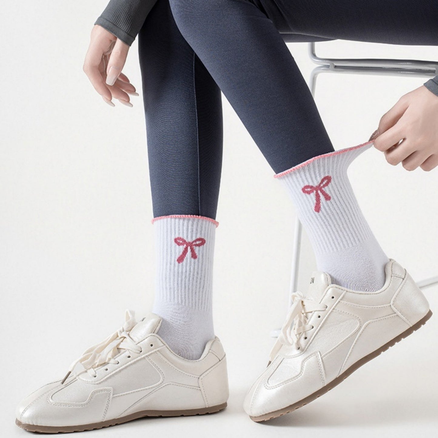 3-Piece Set Ribbed Crew Socks with Bow Embroidery Scalloped Cuff and Non Slip Grip Sole