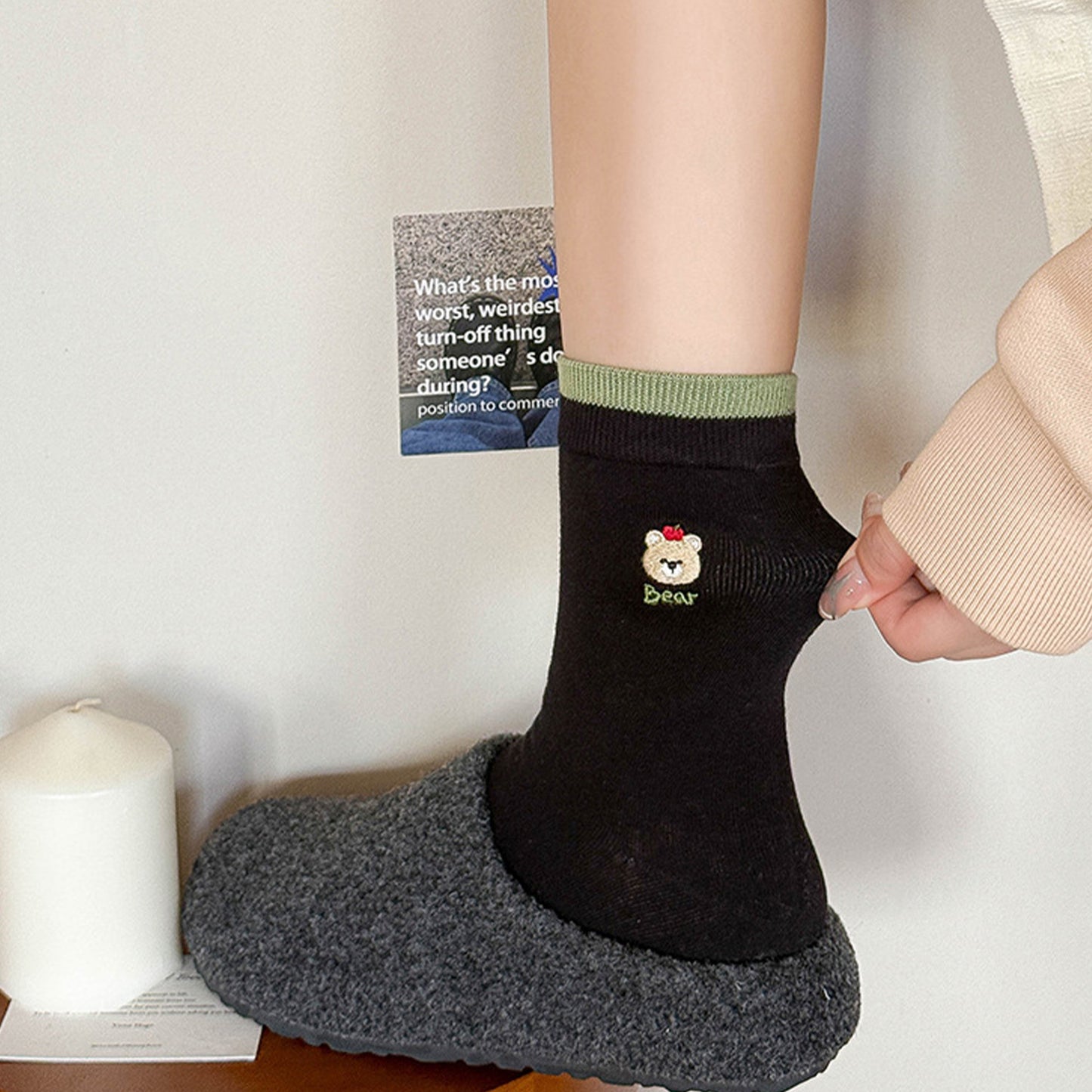 Womens Comfortable Cotton Crew Socks 6 Pairs Soft Embroidered Bear Design