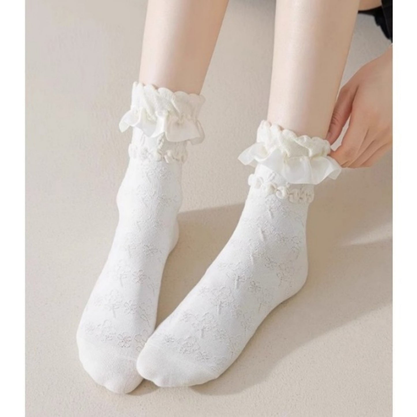 6-Piece Ruffle Trim Ankle Socks with Soft Stretch Fabric Breathable Lightweight Textured Knit