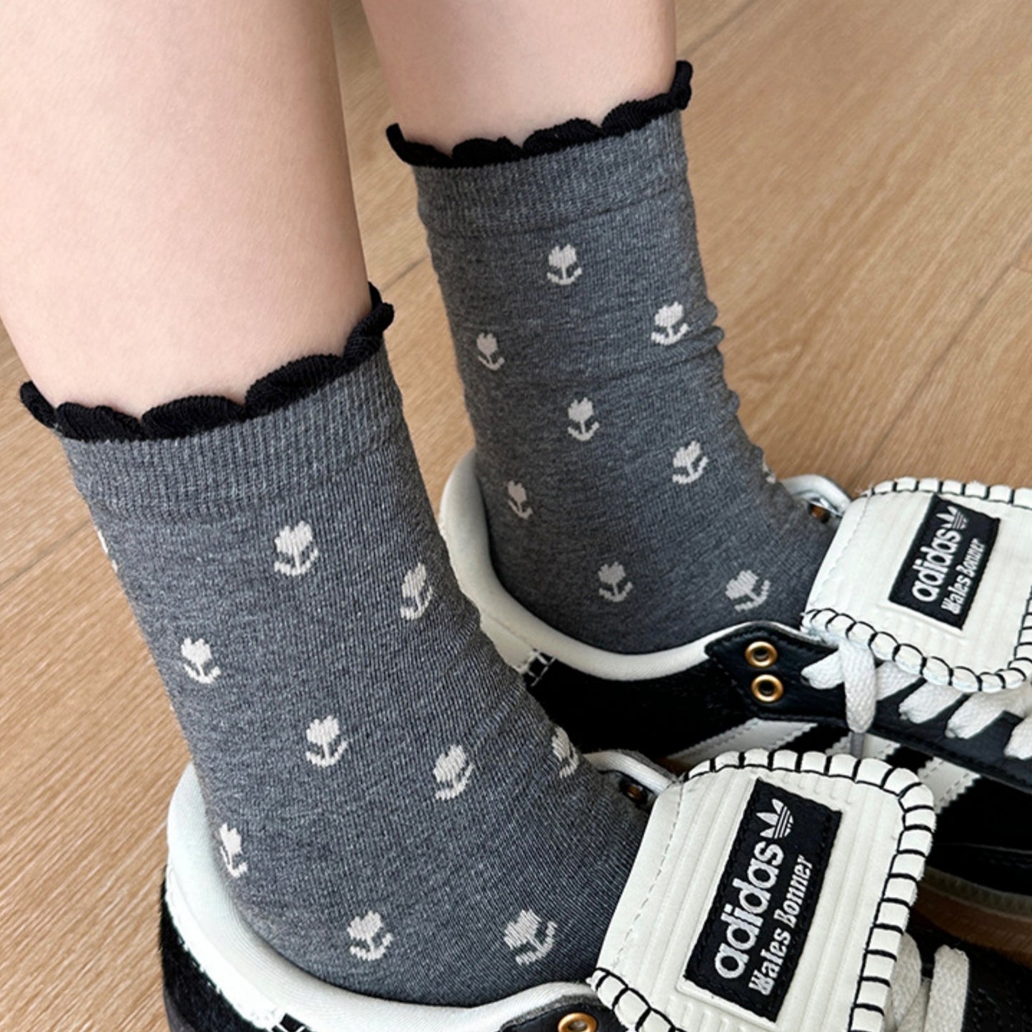 3 Pair Crew Socks Minimal Printed Design Soft Stretch Knit Mid Calf Casual Sock Set US 5-10.5