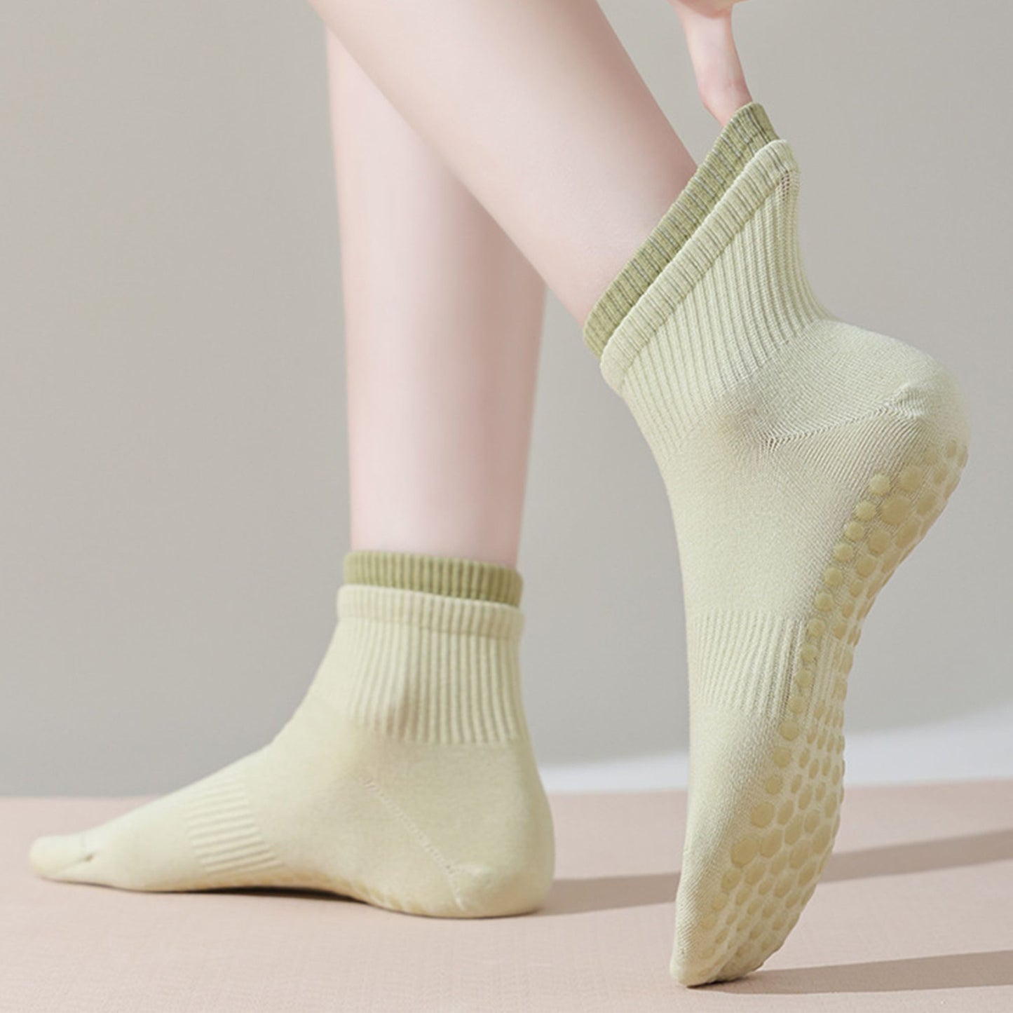 3-Pair Set Short Ankle Grip Socks with Ribbed Cuffs Cushioned Soles and Anti-Slip Bottom for Walking or Yoga