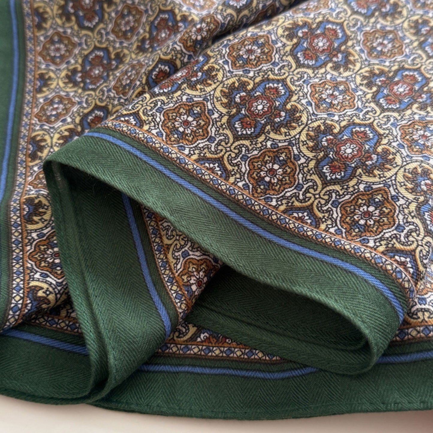 Vintage Floral Print Square Scarf Lightweight Fashion Neck Hair and Handbag Accessory 26.8¡Á26.8 Inches