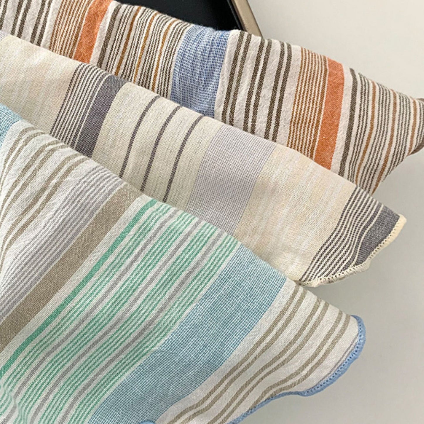 Striped Triangle Scarf Lightweight Soft Neck Head Scarf Casual Layering Wrap 39.5¡Á21.5 Inches