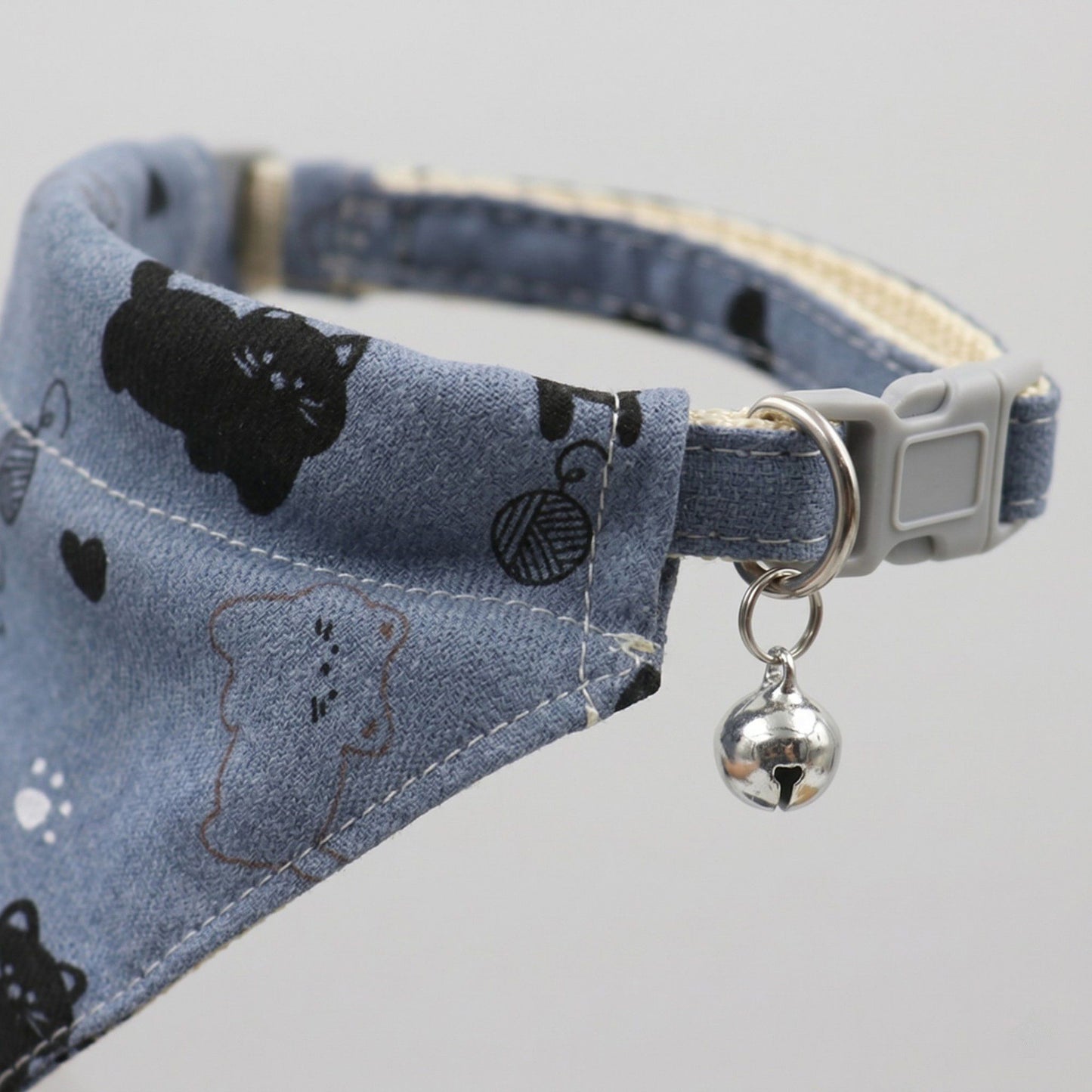 Pet Cat and Dog Bandana Collar with Bell Adjustable Cartoon Cat Print Scarf Bib