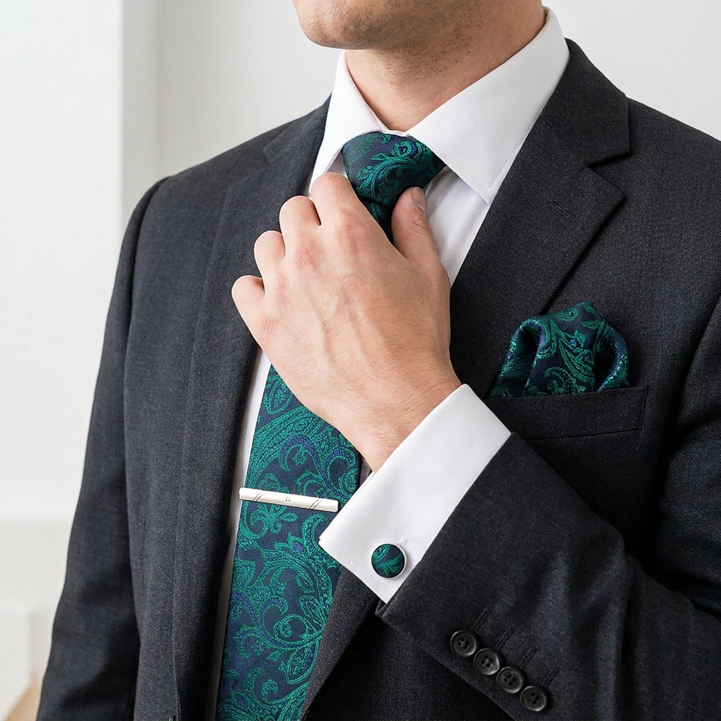 Men's Floral Print Tie Gift Set with Matching Pocket Square Cufflinks and Silver Tie Clip