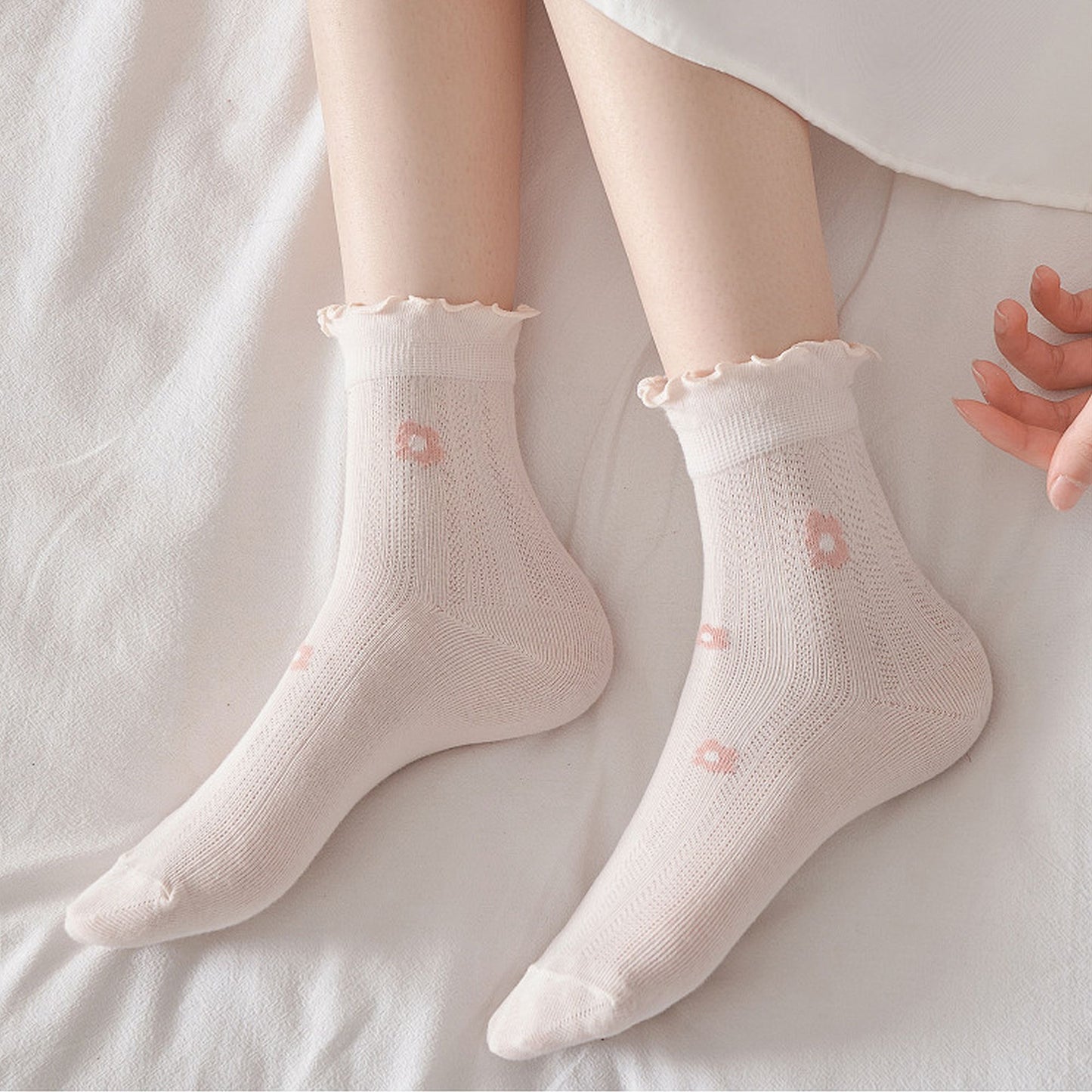 Adorable Summer Ruffle-Edge Ankle Socks 5pk