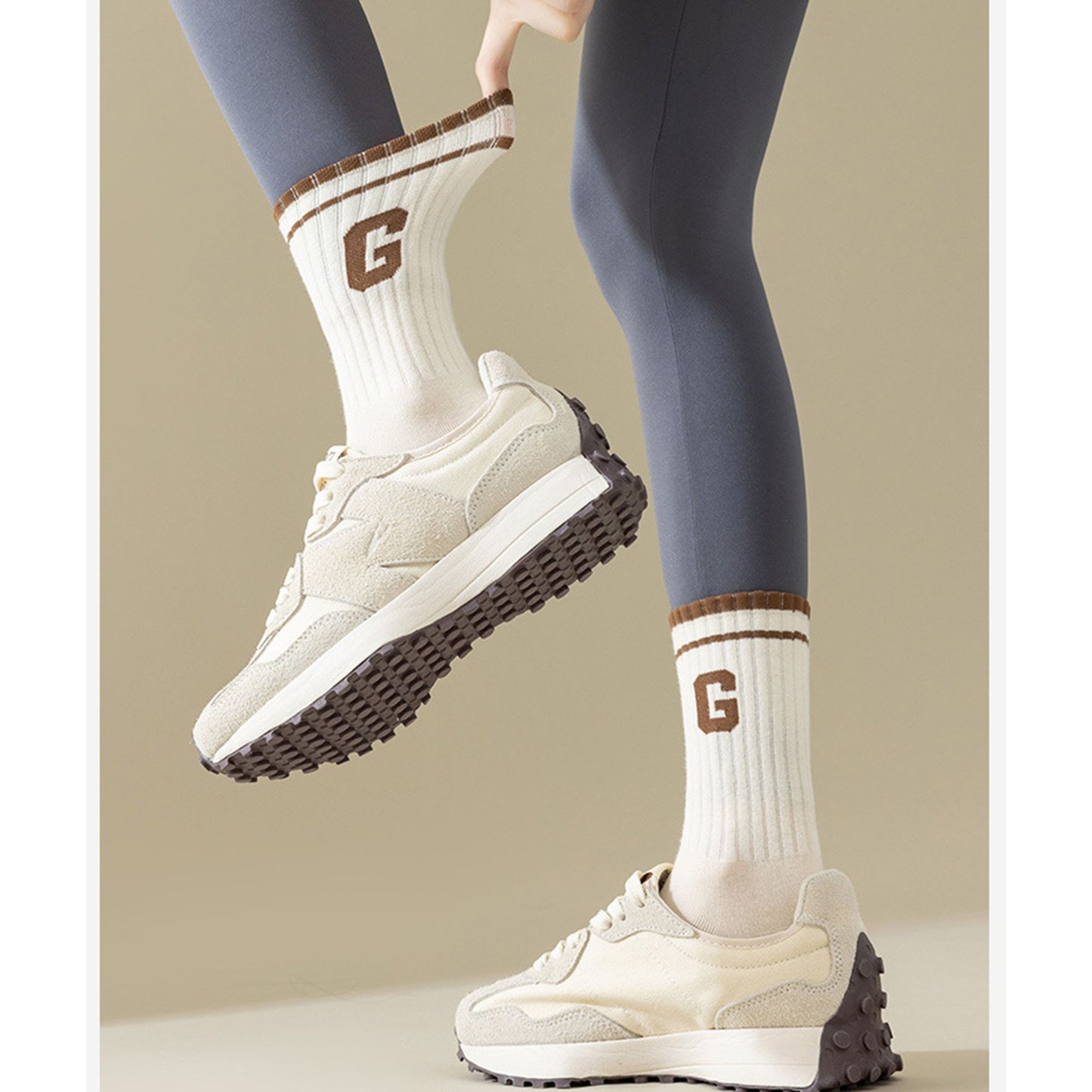 4-Pair Pack Ribbed Cotton Crew Socks with Striped Cuffs and G Letter Detail in Neutral Athletic Color Combinations