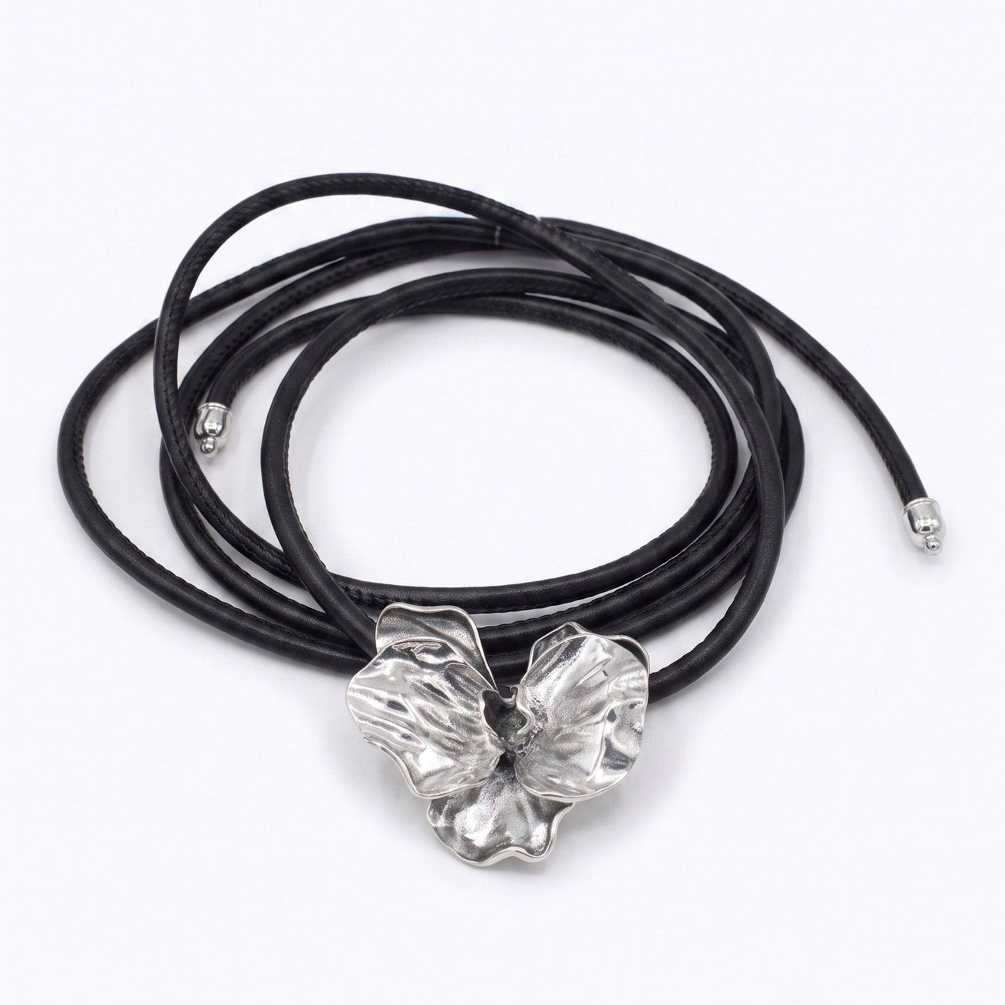 Three-Petal Flower Leather Waist Rope Adjustable Vintage Body Belt Floral Inspired Waist Jewelry 47.2in- Silver