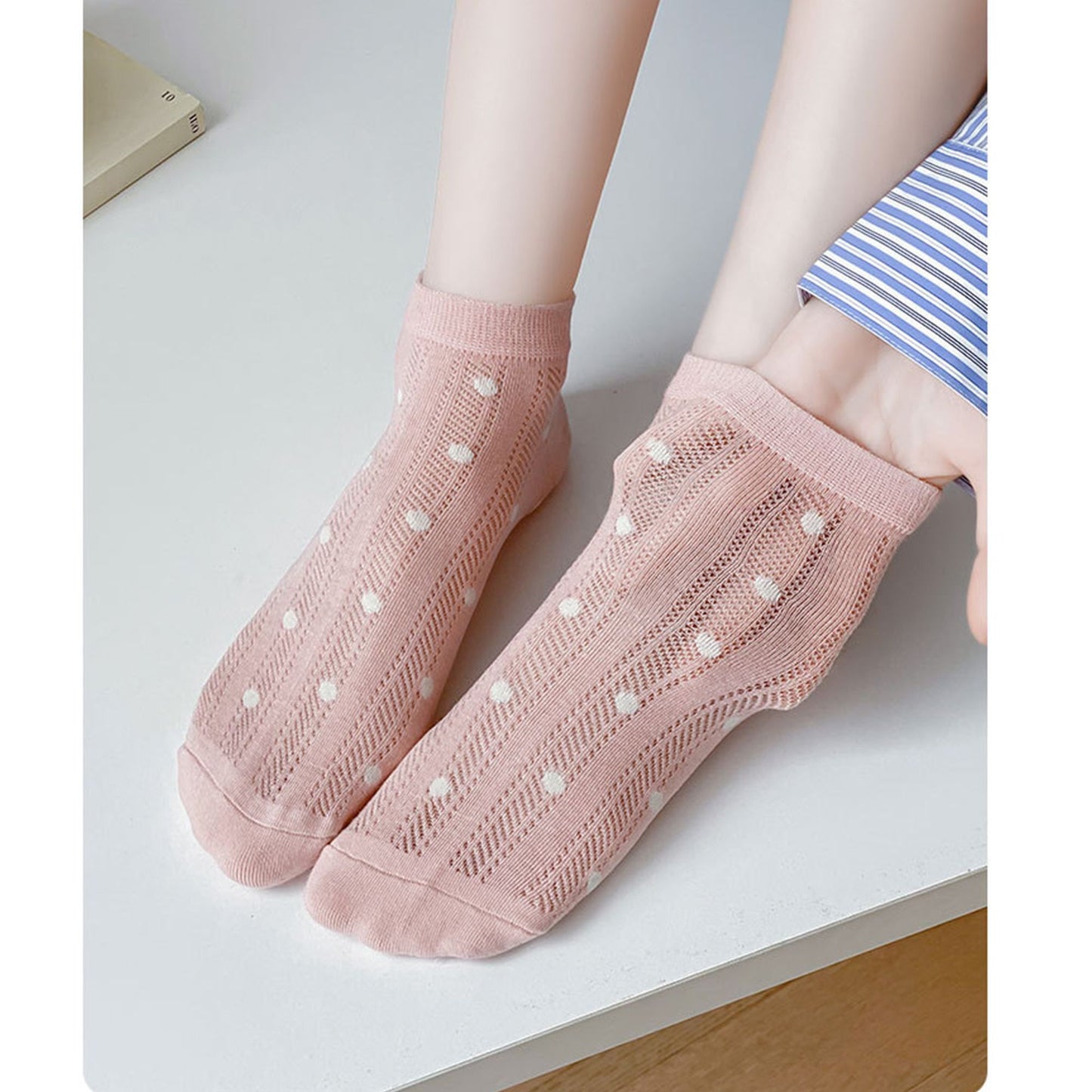 4 Pairs Low-Cut Mesh Knit Cotton Socks Cute Pattern Breathable Stretch for Everyday Casual Wear