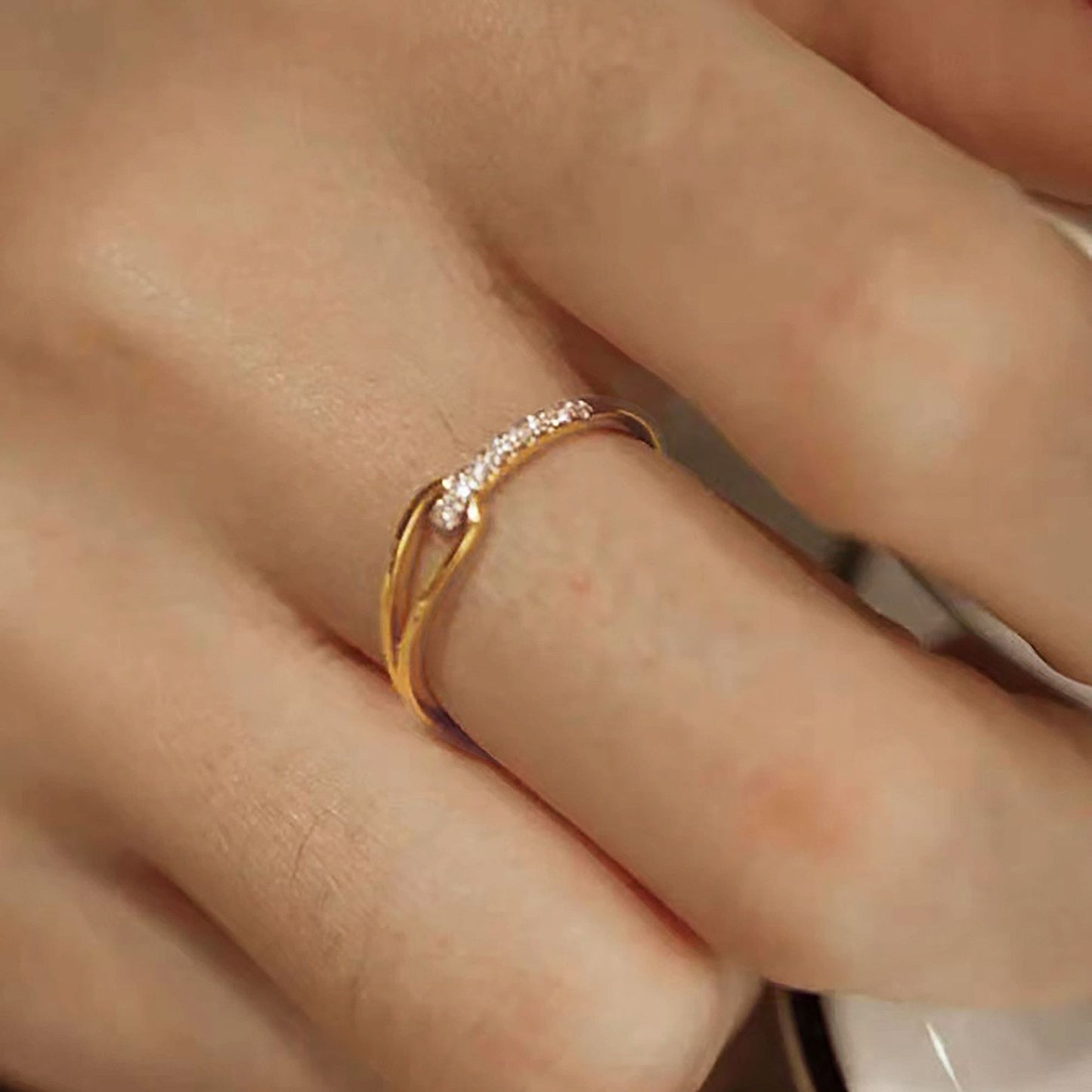 Women's Buckle Statement Ring with Cubic Zirconia - Twisted Band Sparkle Ring for Daily & Dressy Styling